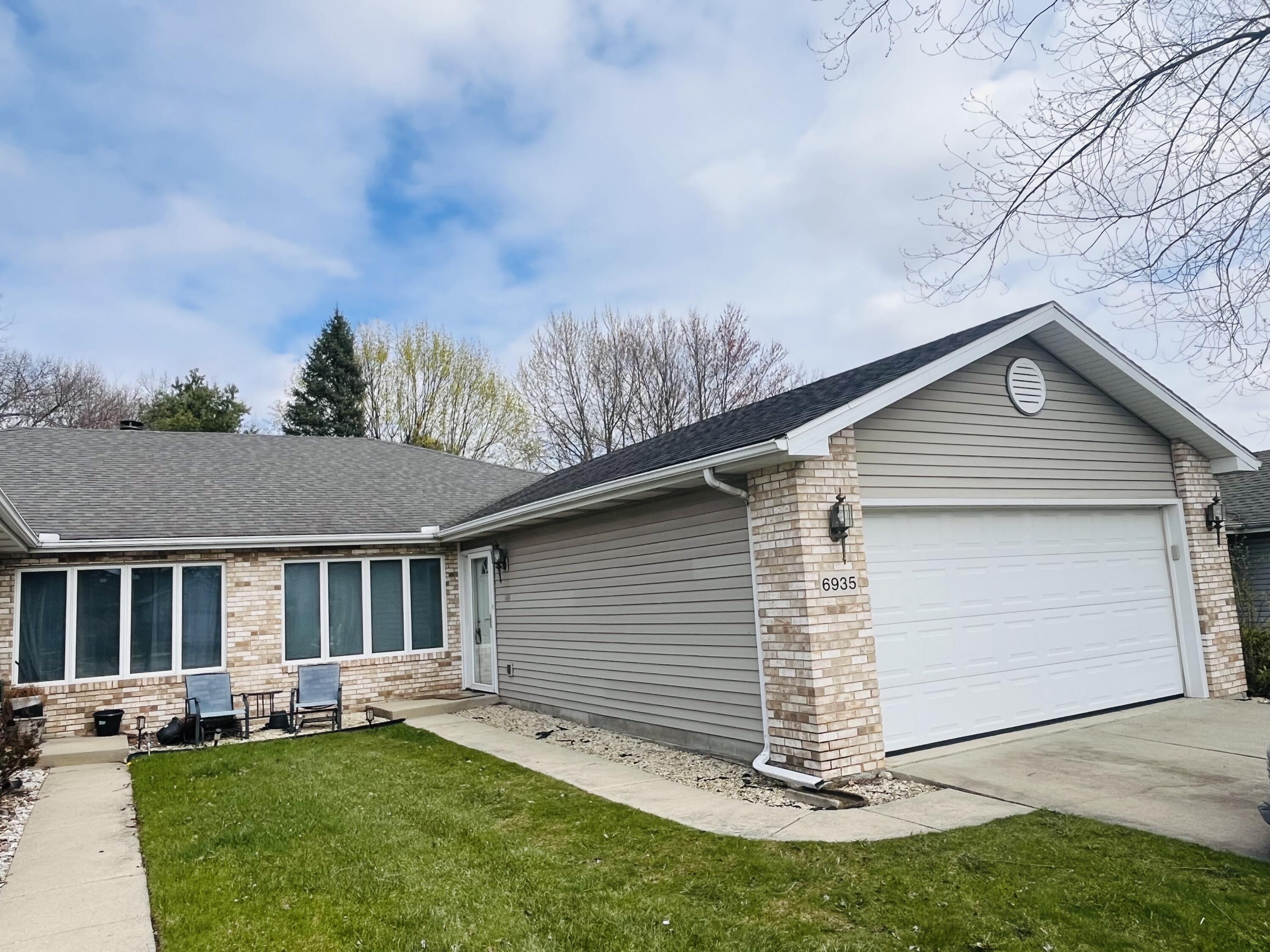 6935 Swan Lane