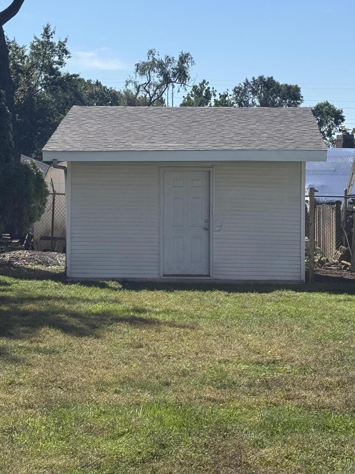 2116 Ridge Road