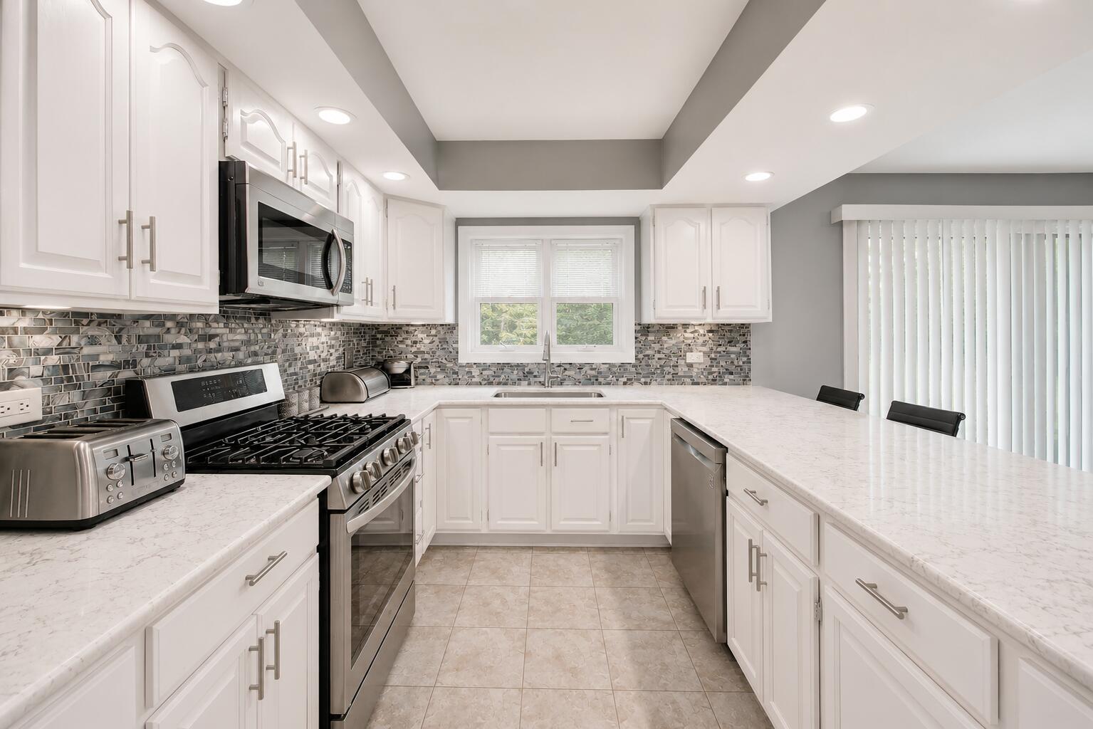 2116 Ridge Road