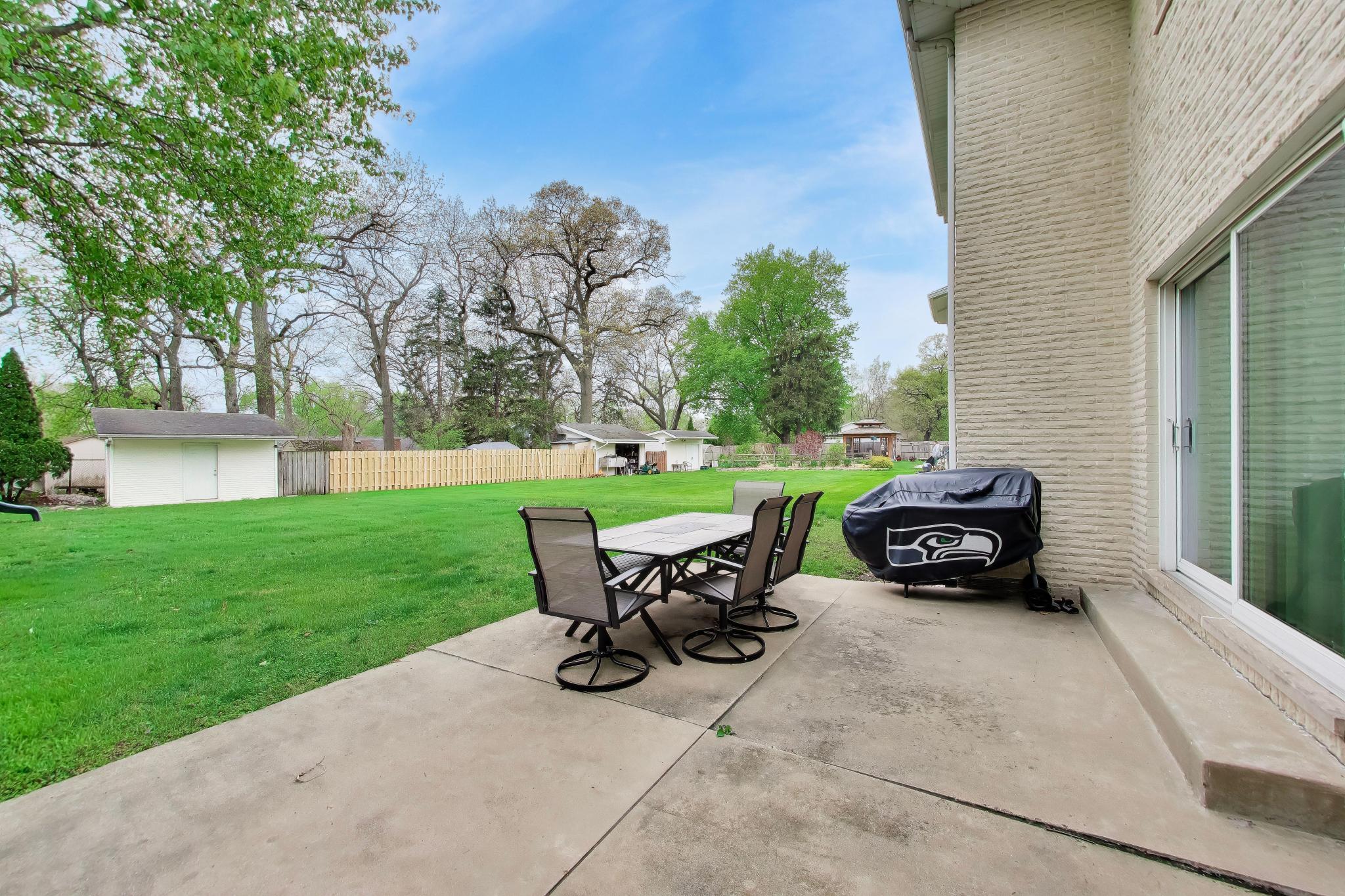 2116 Ridge Road