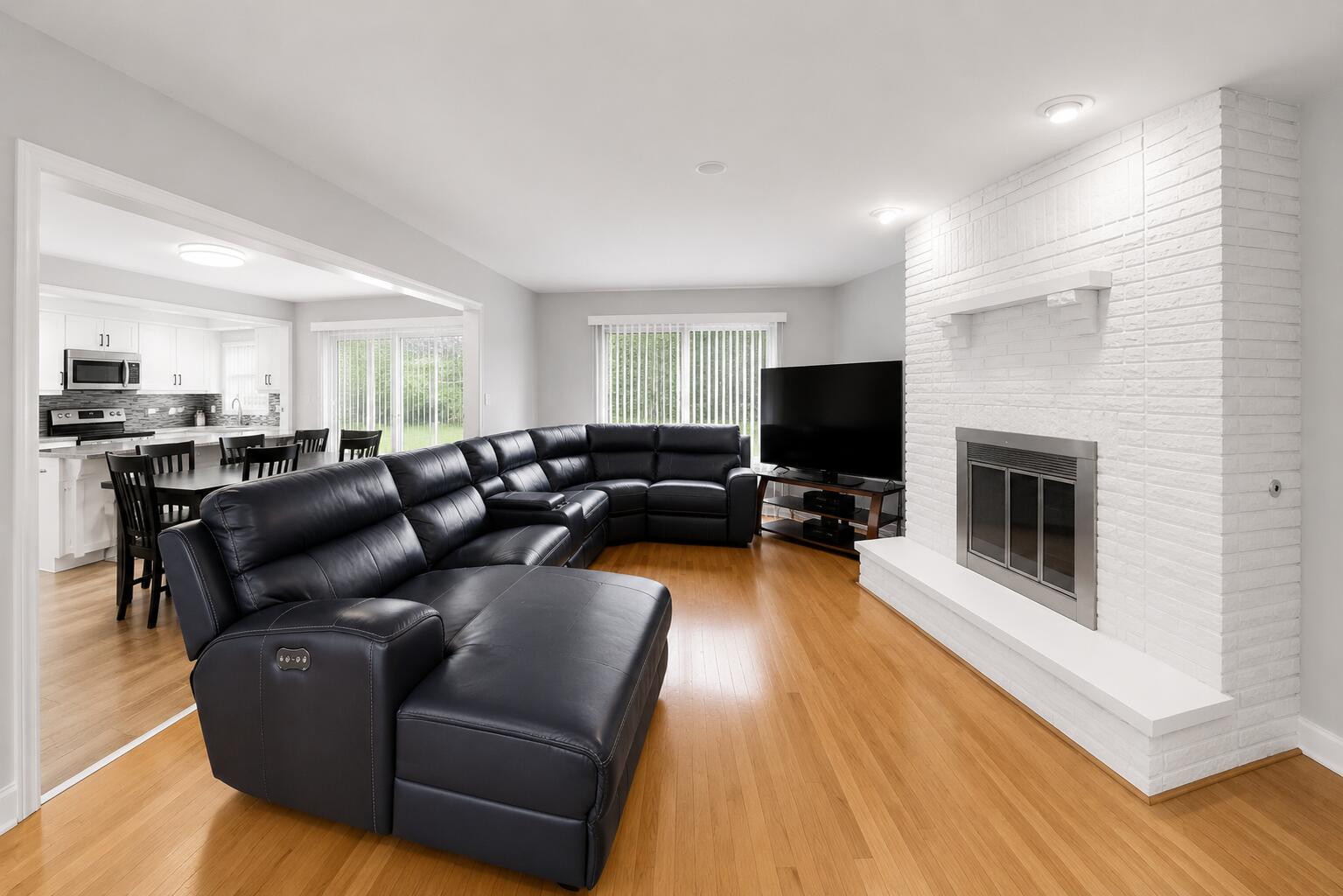2116 Ridge Road
