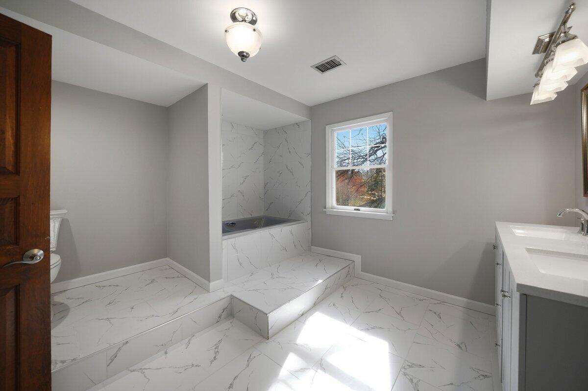 188 Amhurst Place