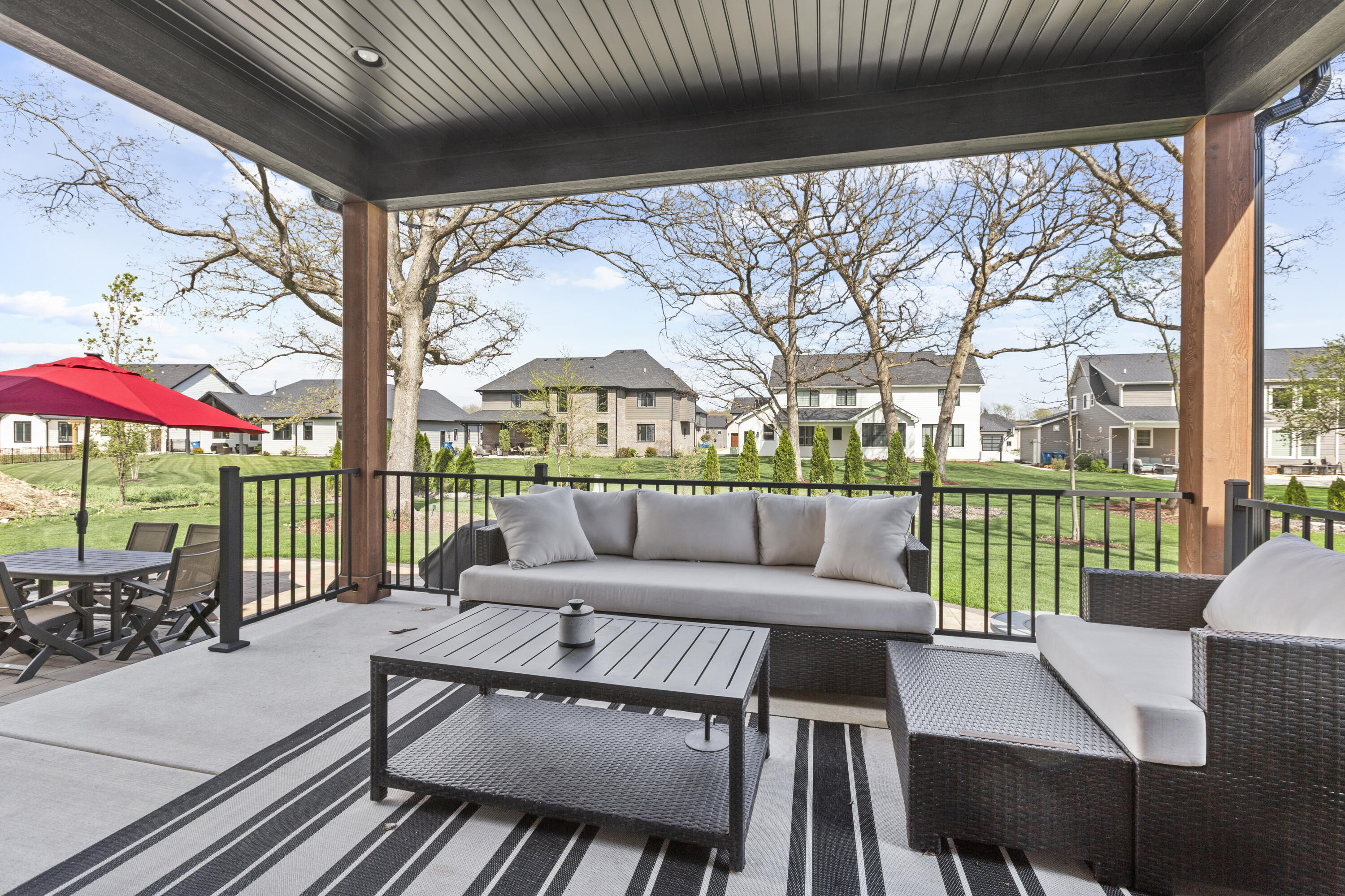 9609 Tall Grass Trail