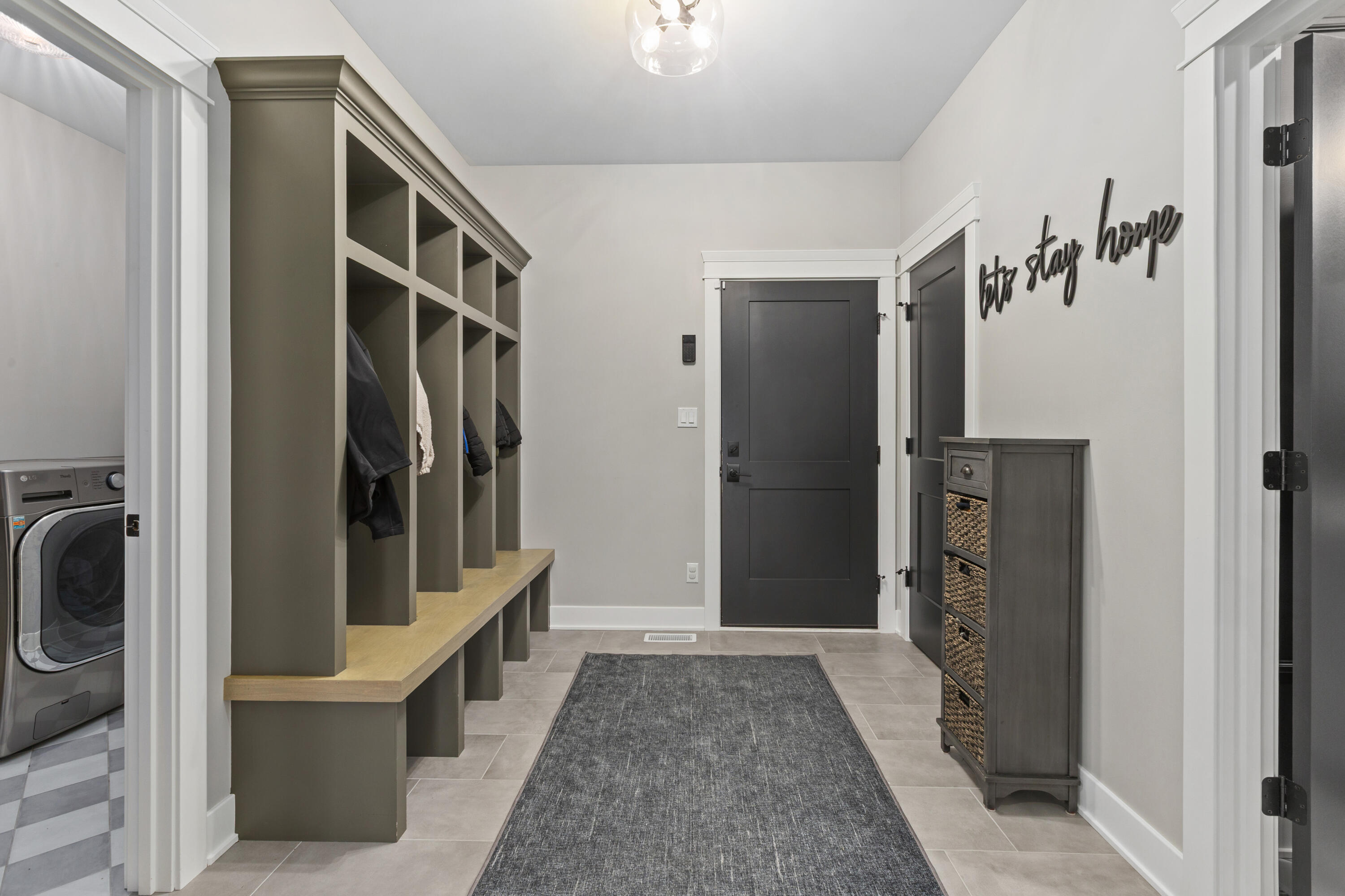 9609 Tall Grass Trail