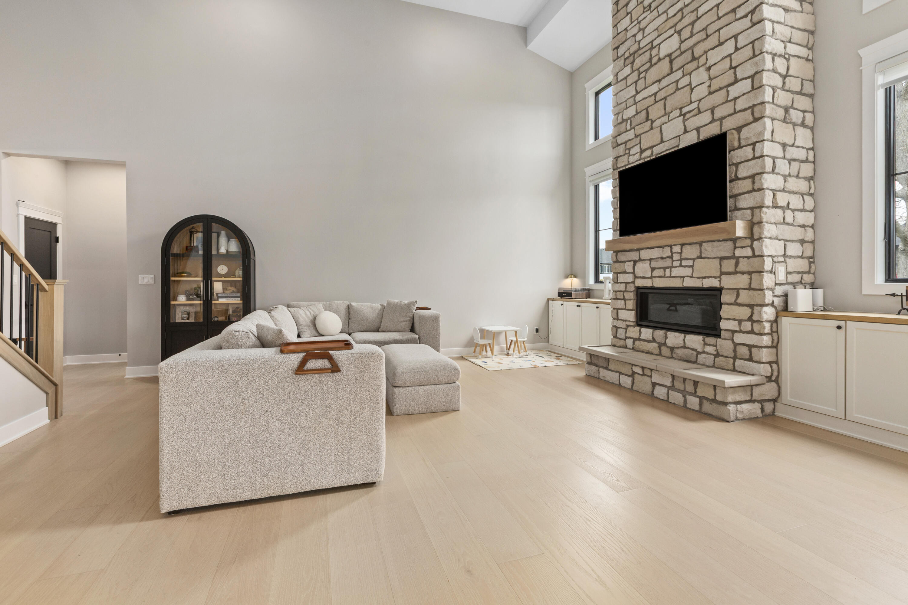 9609 Tall Grass Trail