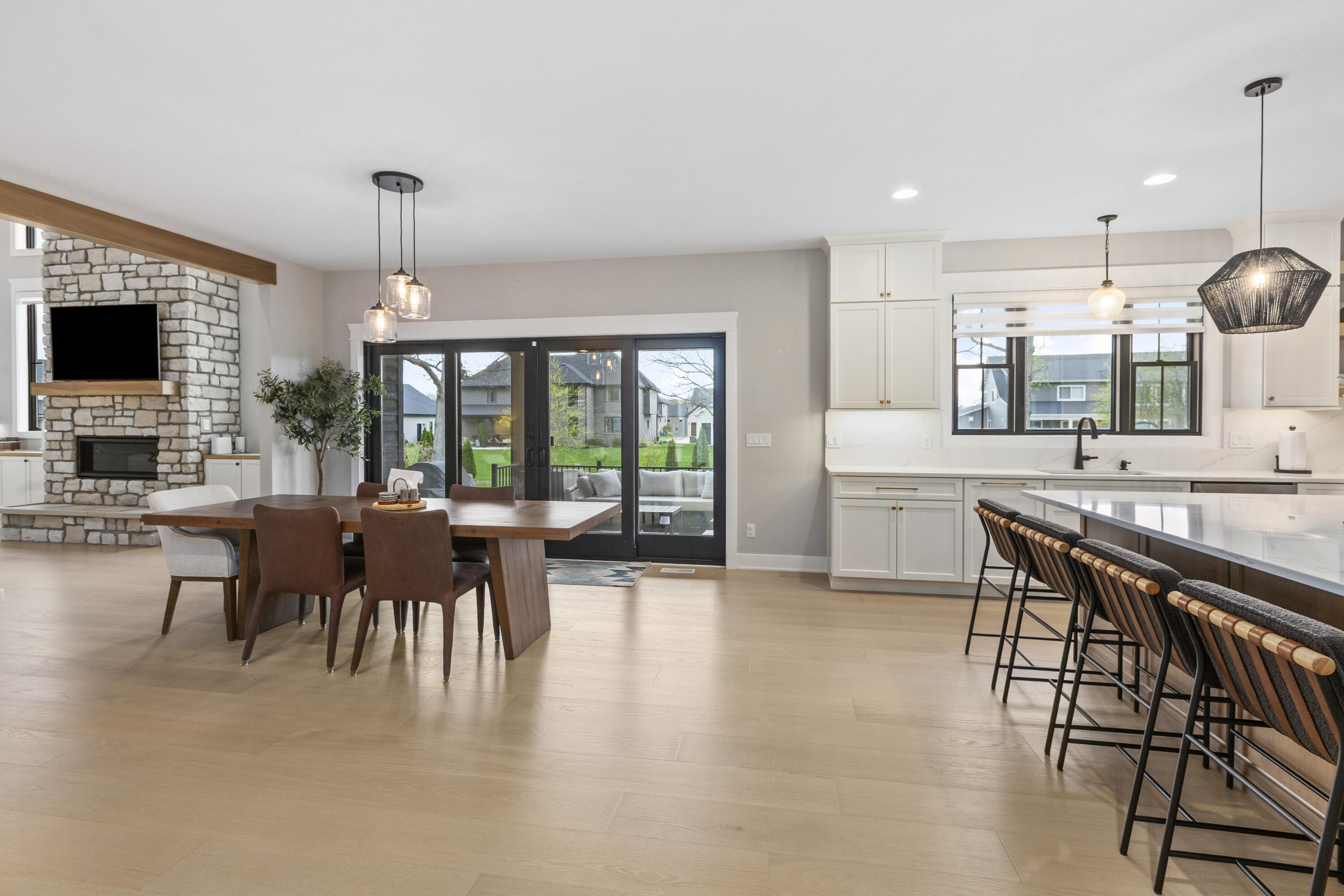 9609 Tall Grass Trail