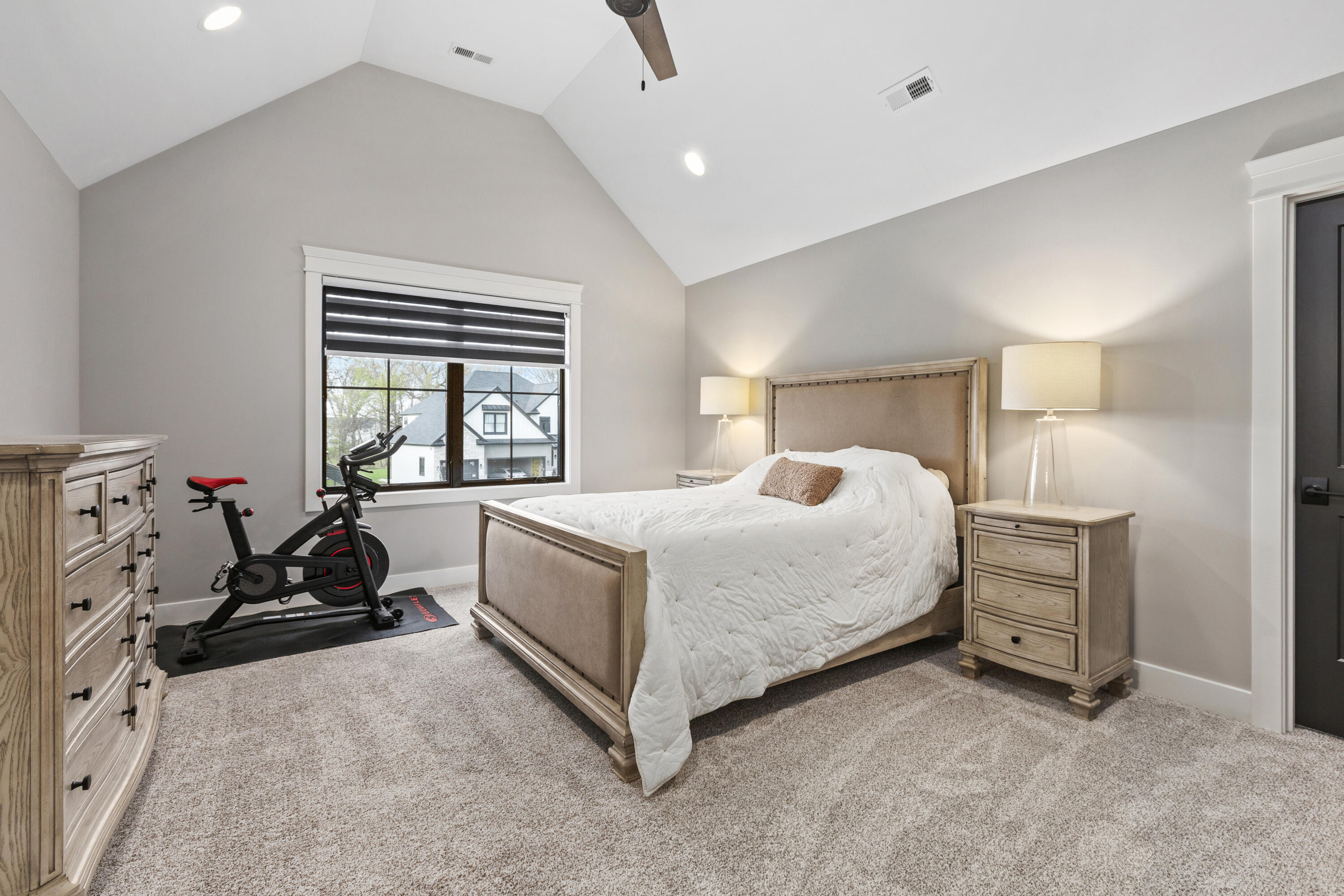 9609 Tall Grass Trail