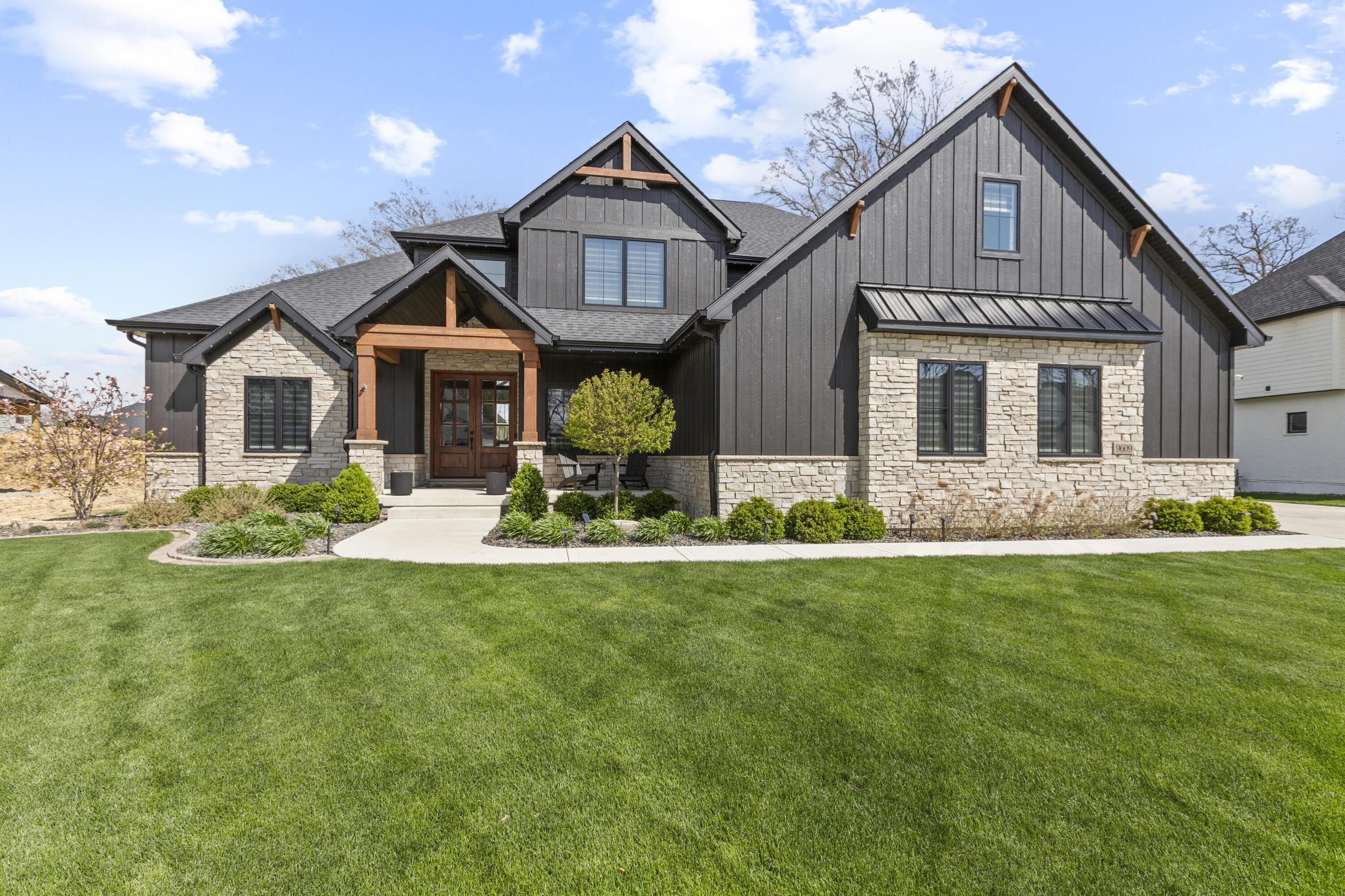 9609 Tall Grass Trail