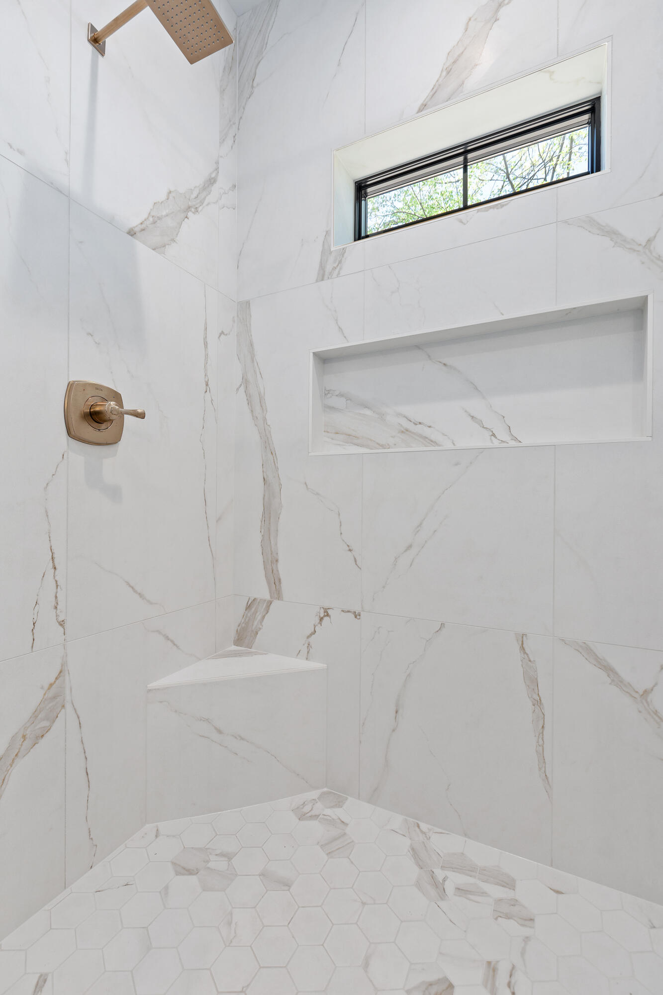 9609 Tall Grass Trail