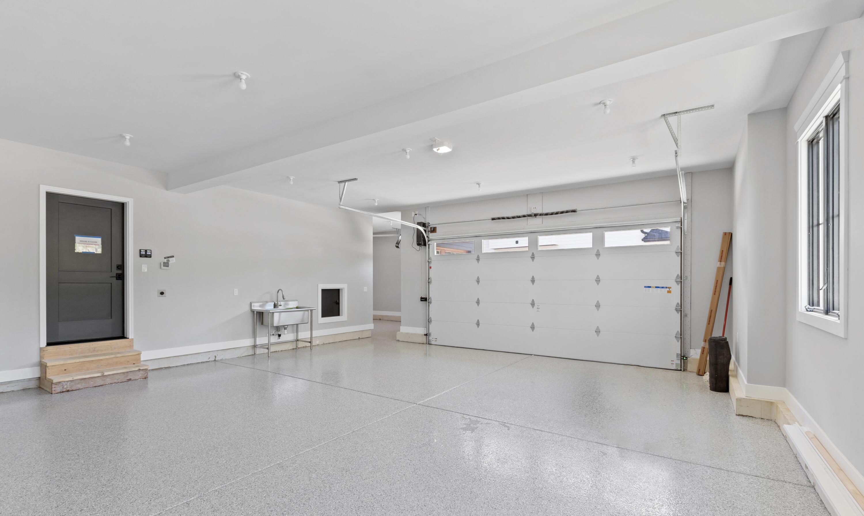 9609 Tall Grass Trail