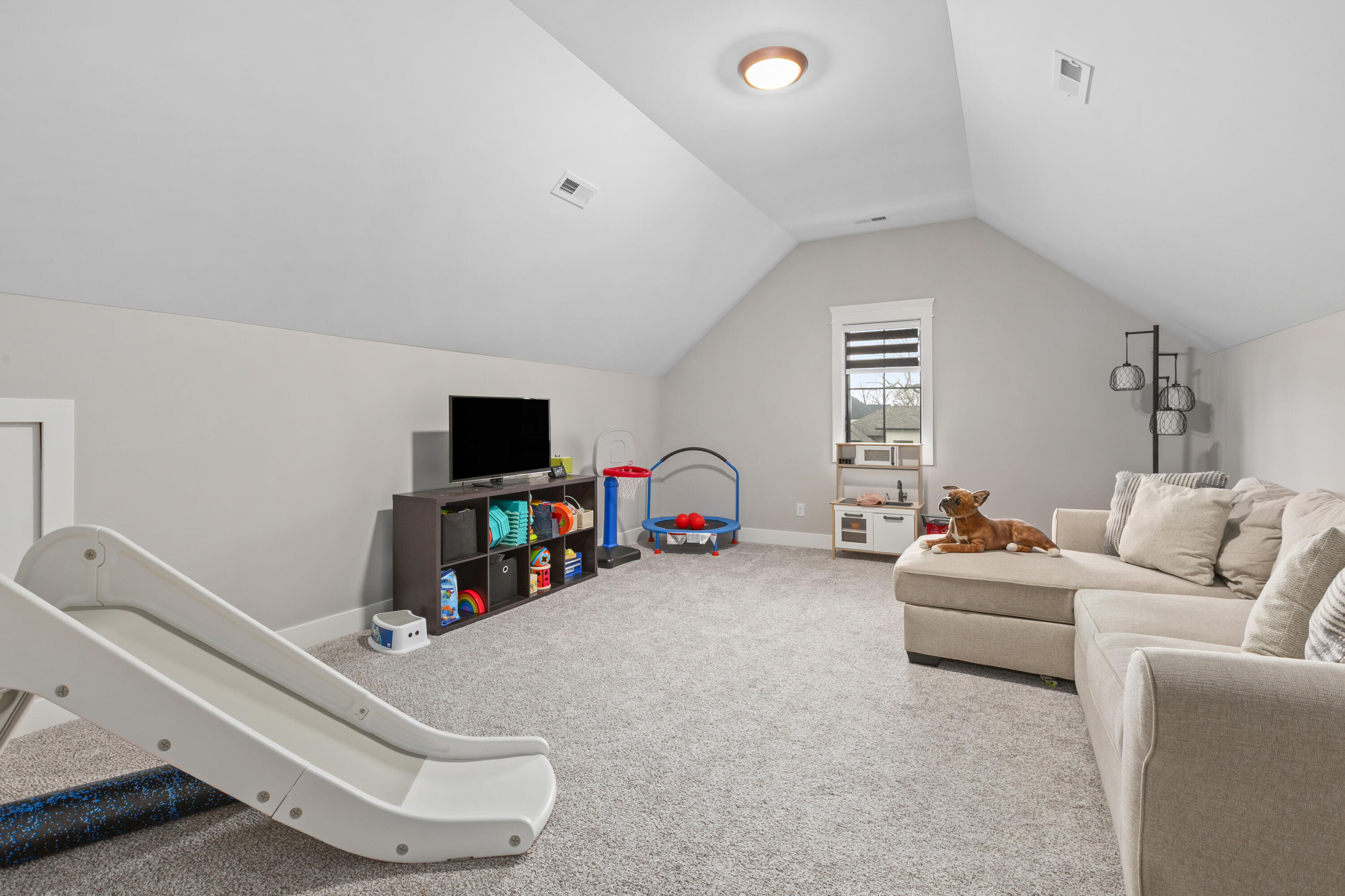 9609 Tall Grass Trail