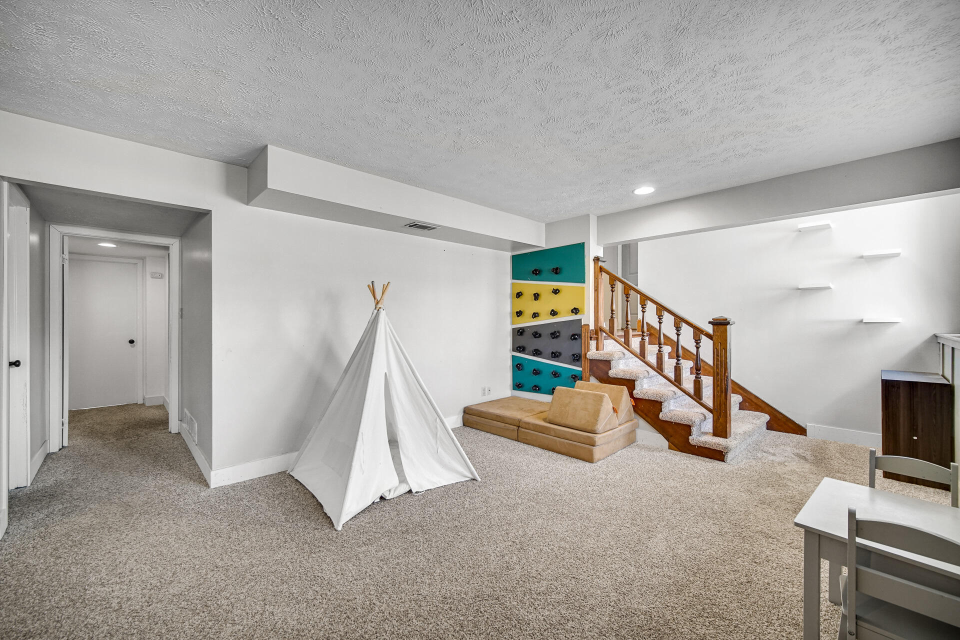 4303 Kingsdale Drive