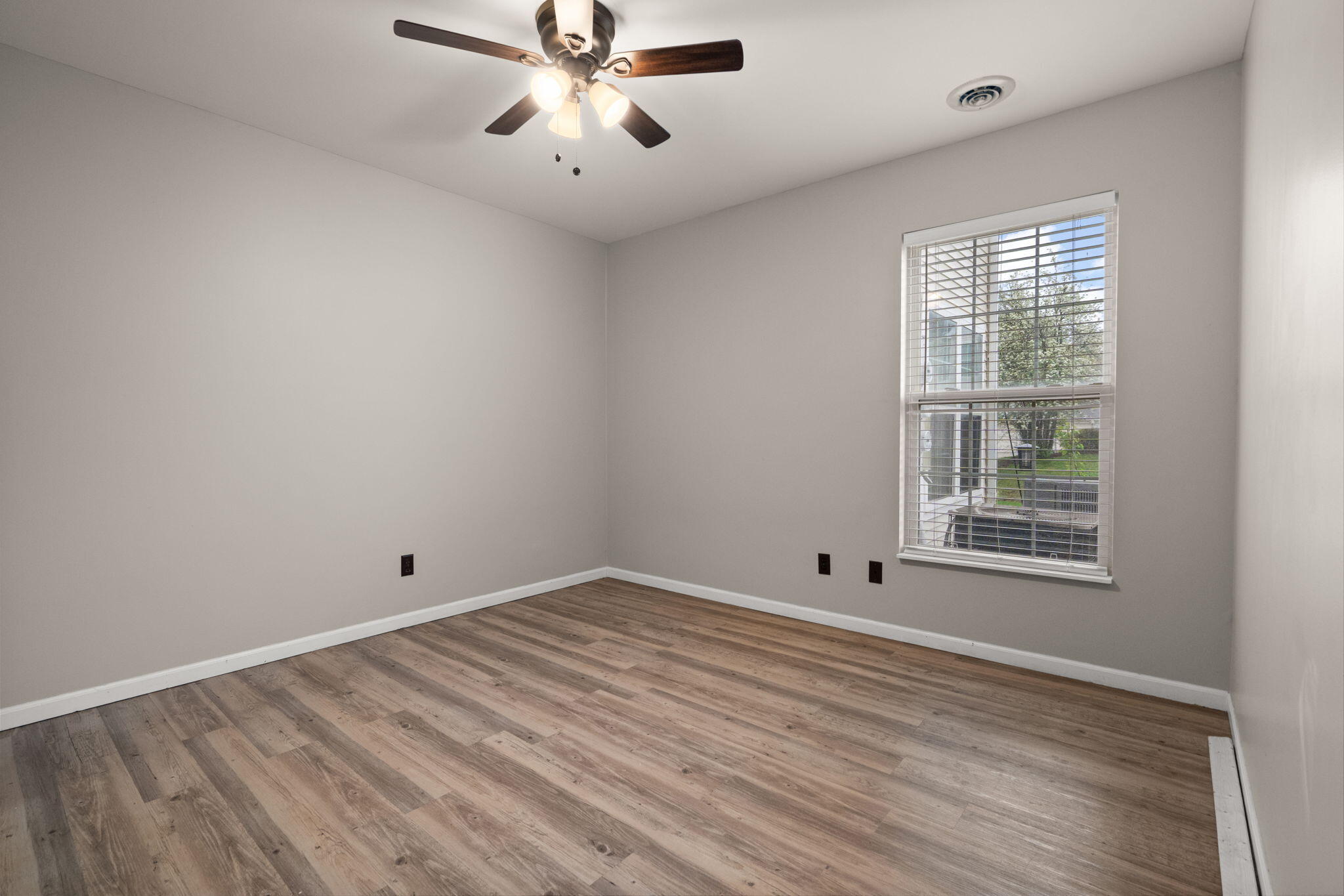 955 Misty Glen Drive