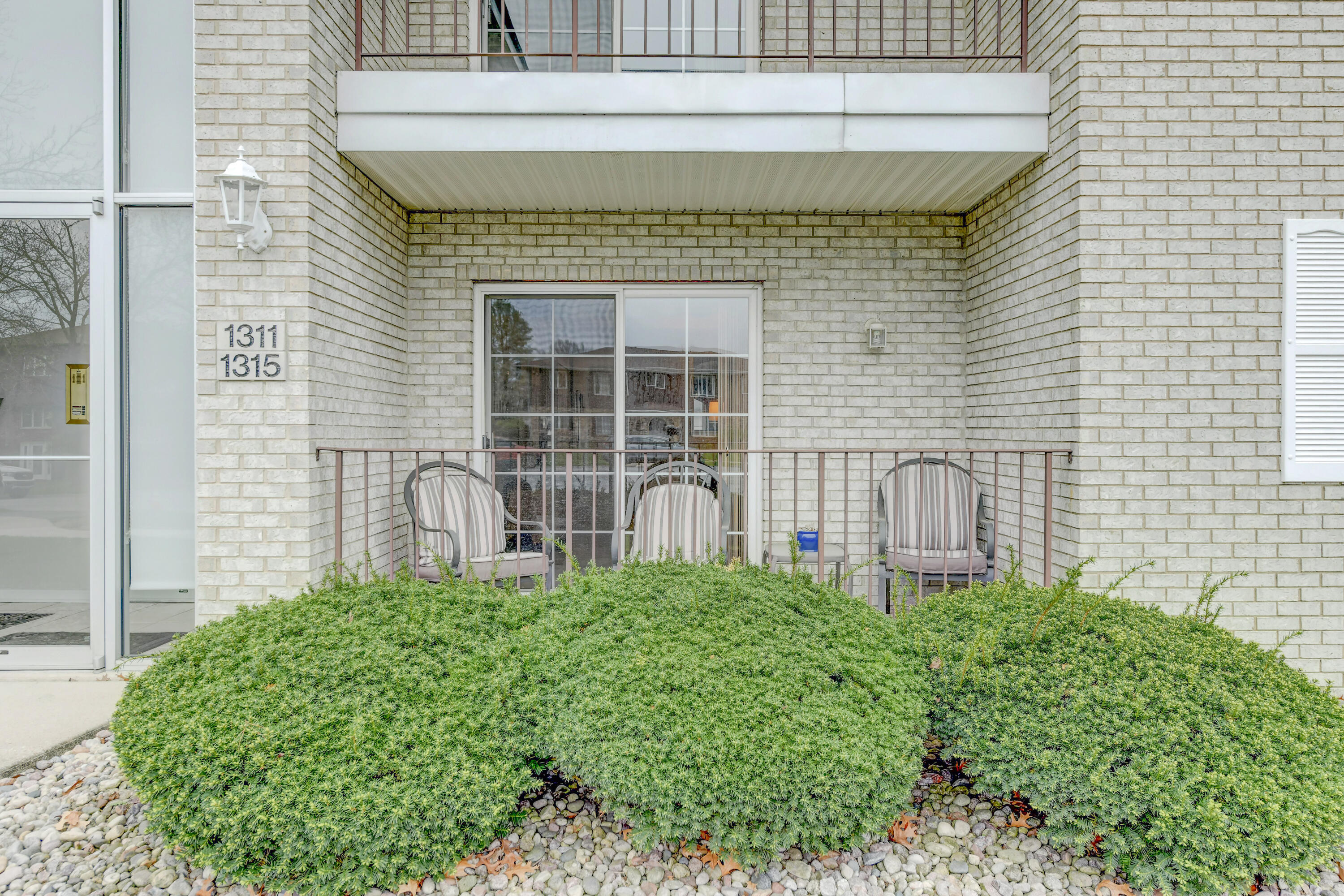 1315 Woodhollow Court