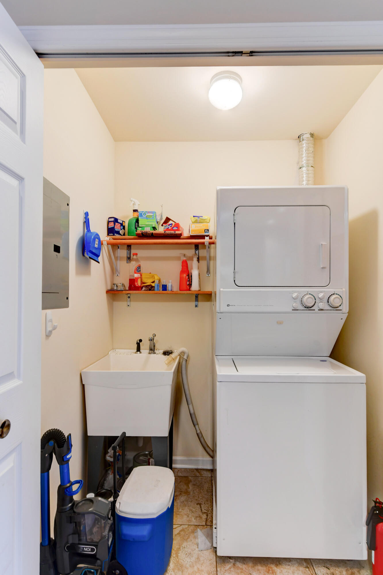 1315 Woodhollow Court