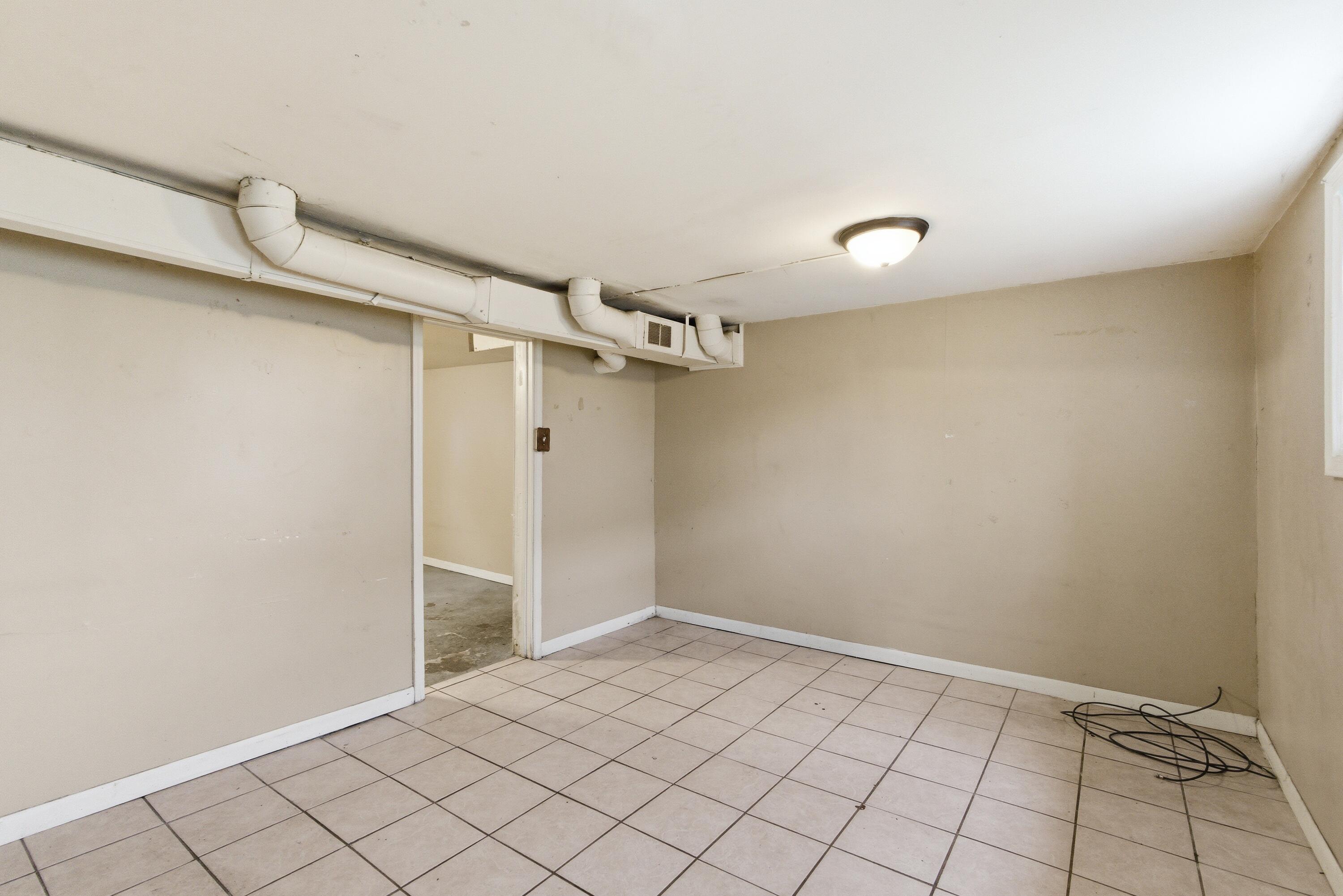 3643 Carolina Street