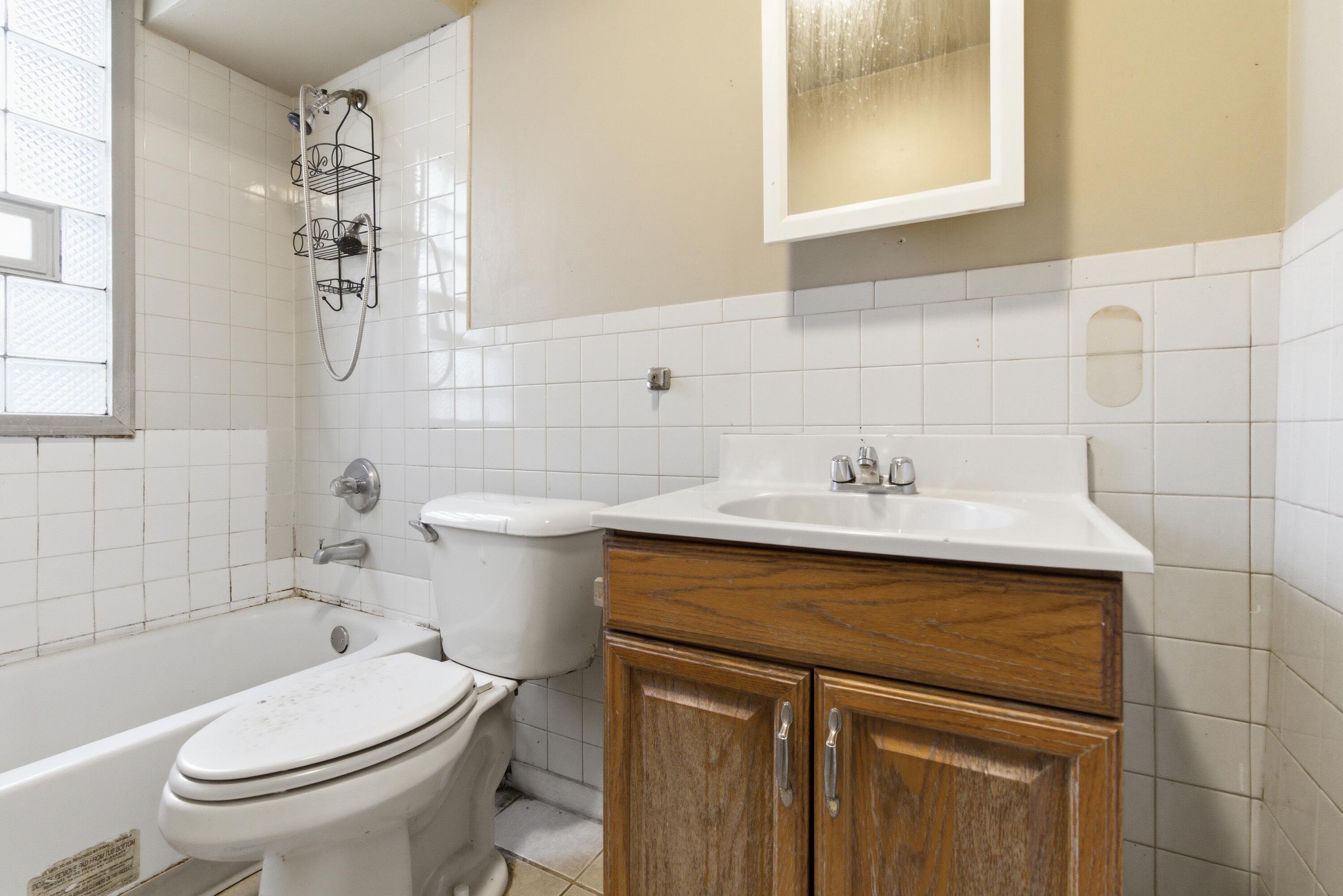 3643 Carolina Street