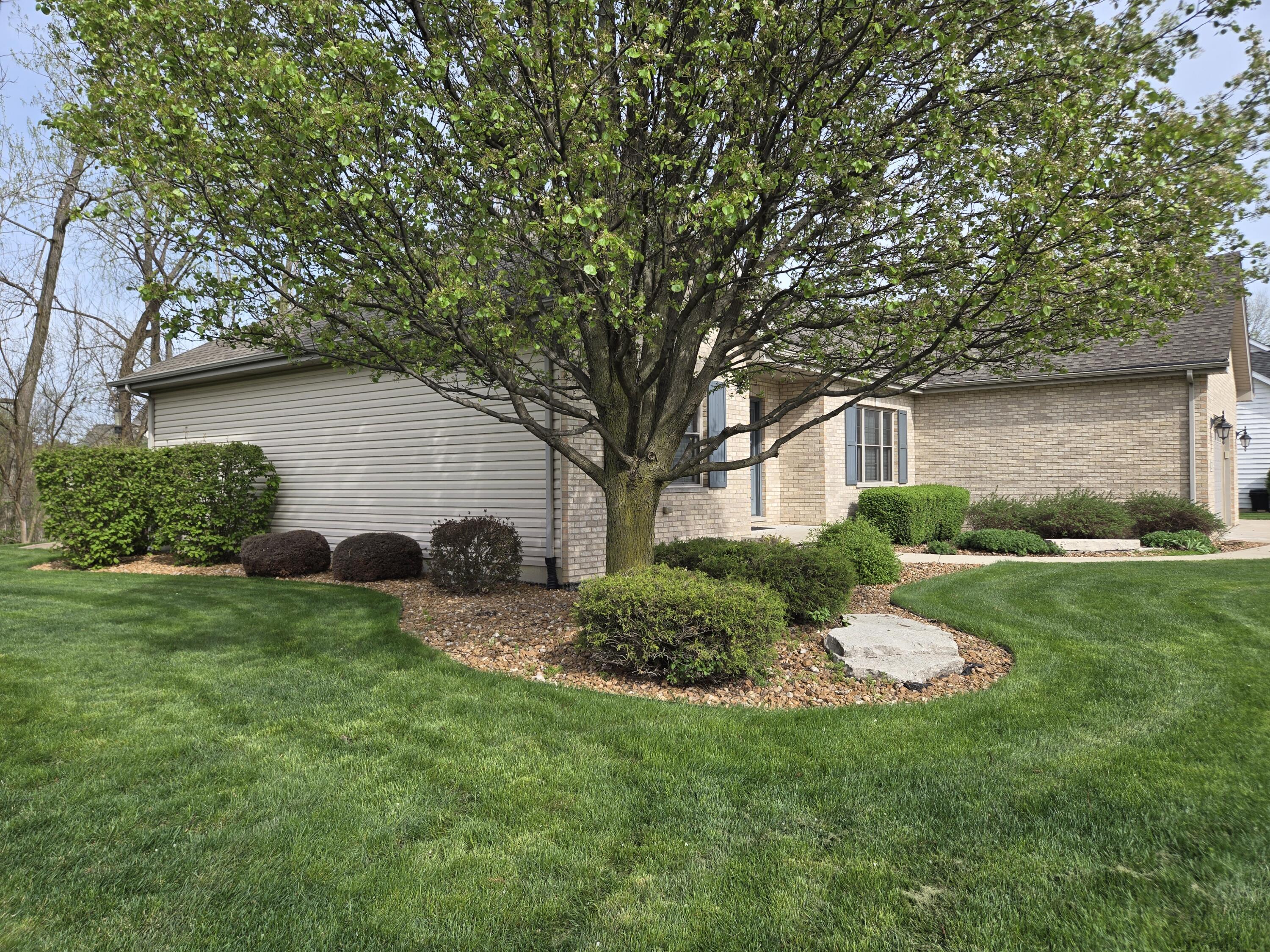 12176 W 106th Lane