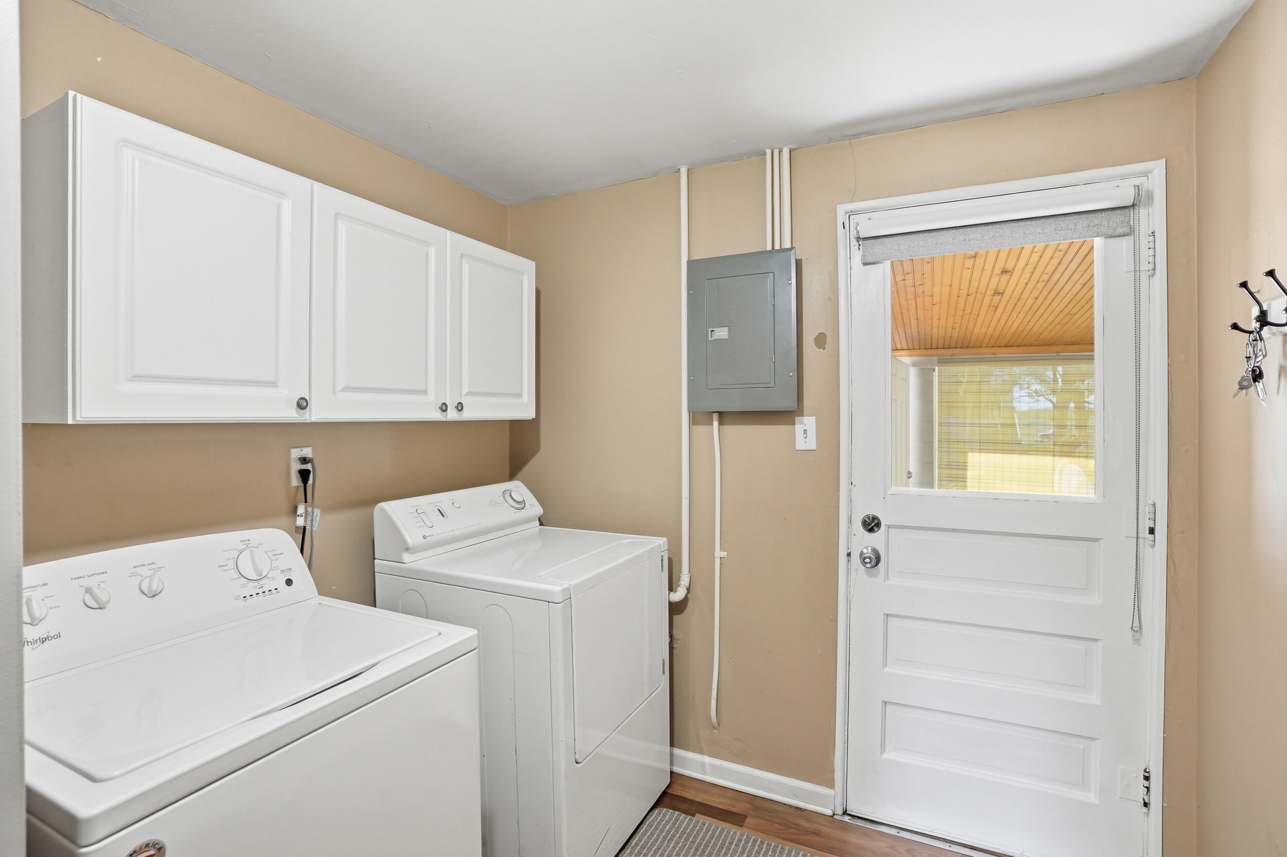 8236 Ellsworth Place