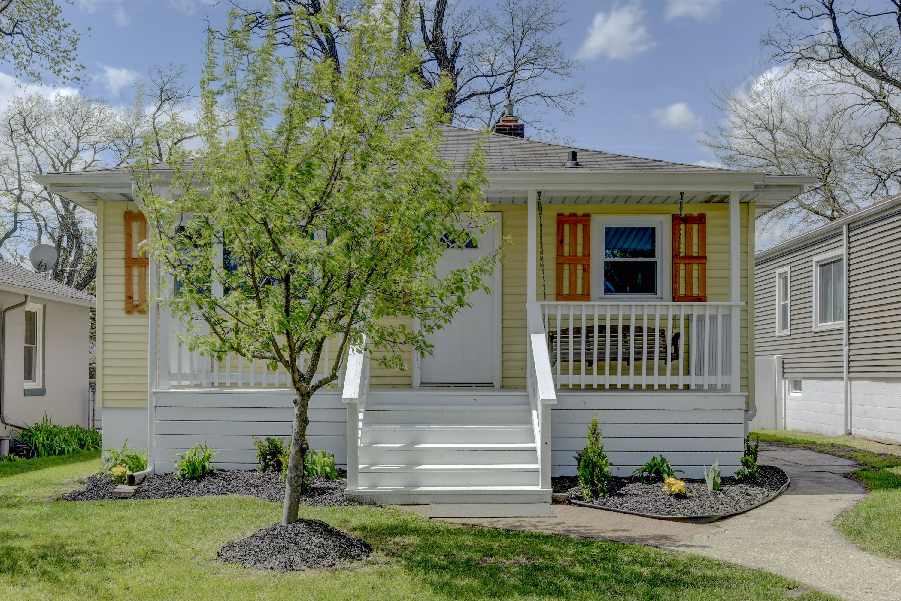 6926 Alexander Avenue