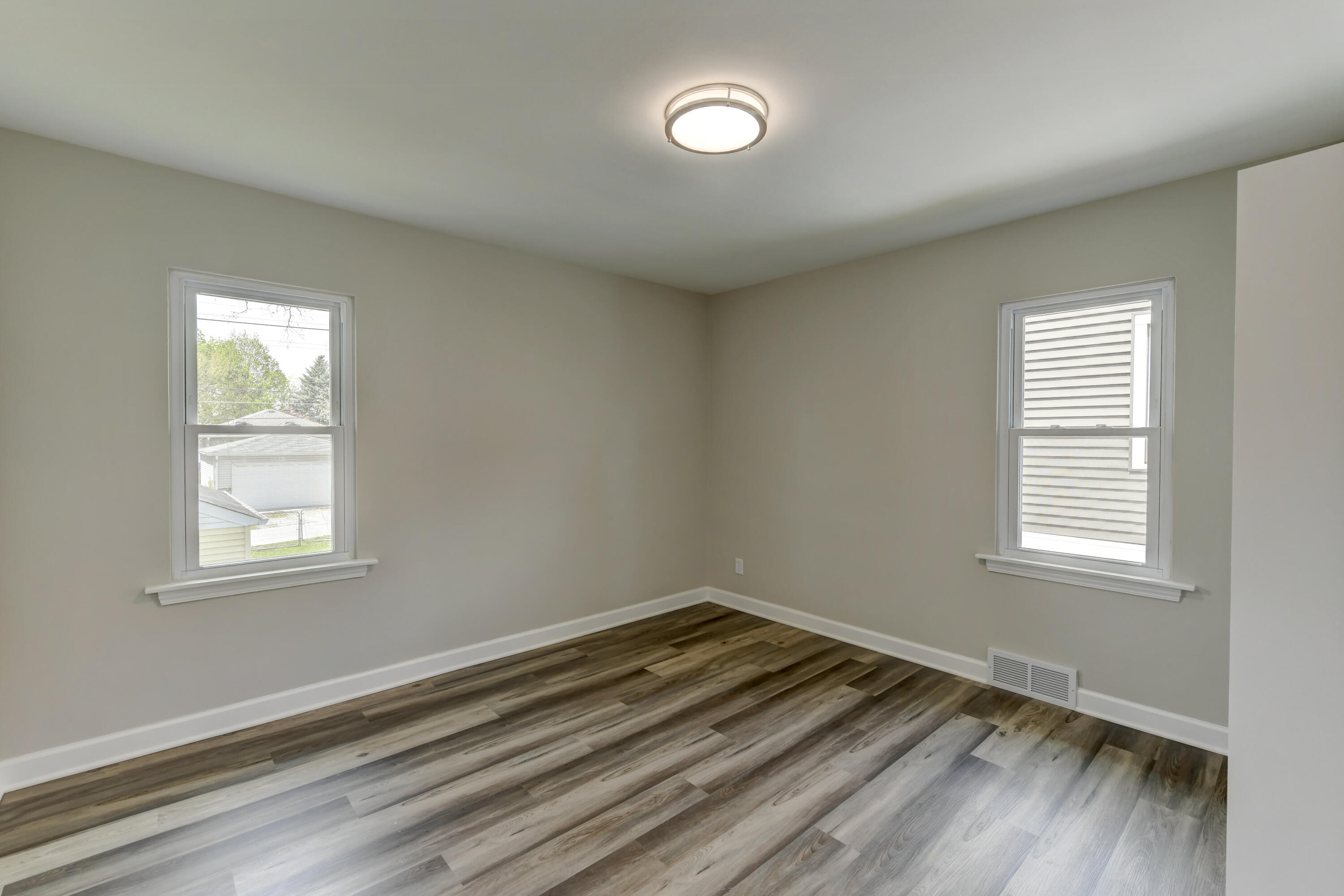 6926 Alexander Avenue