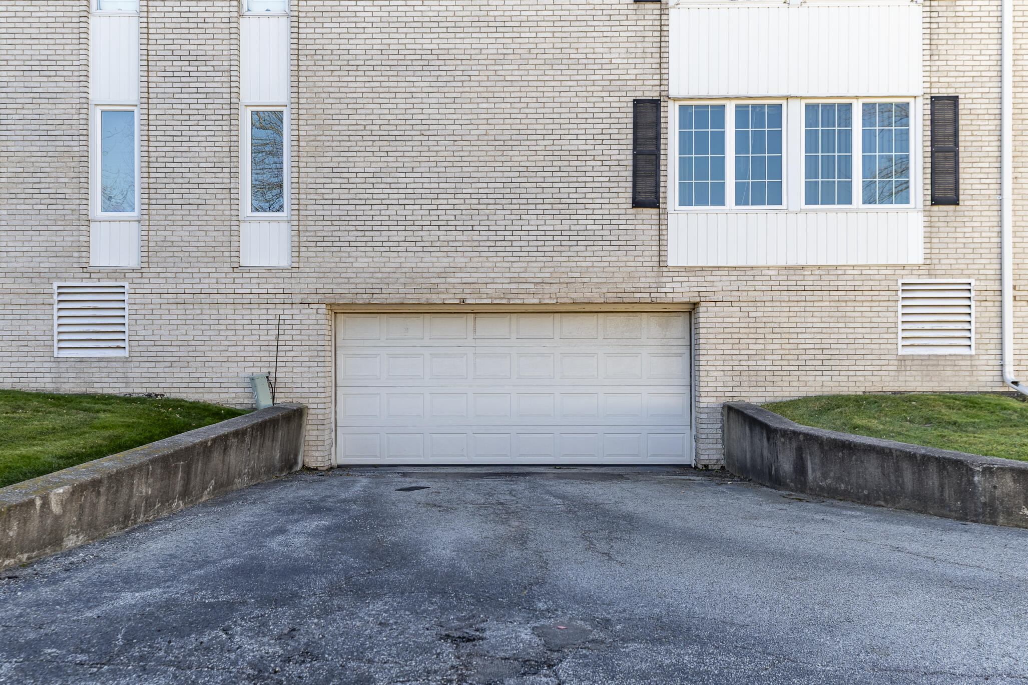 8750 Harrison Avenue Unit: 211