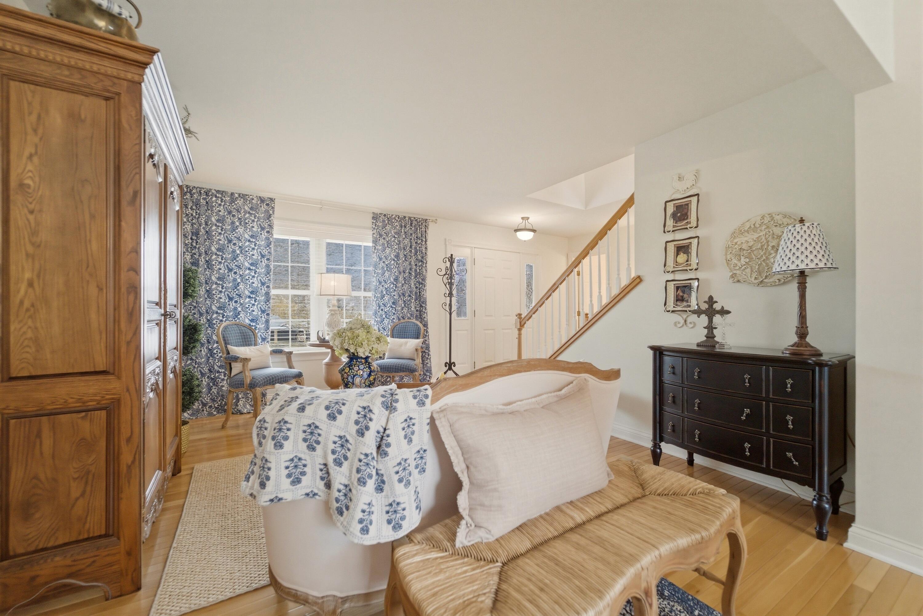 1205 Waterside Lane