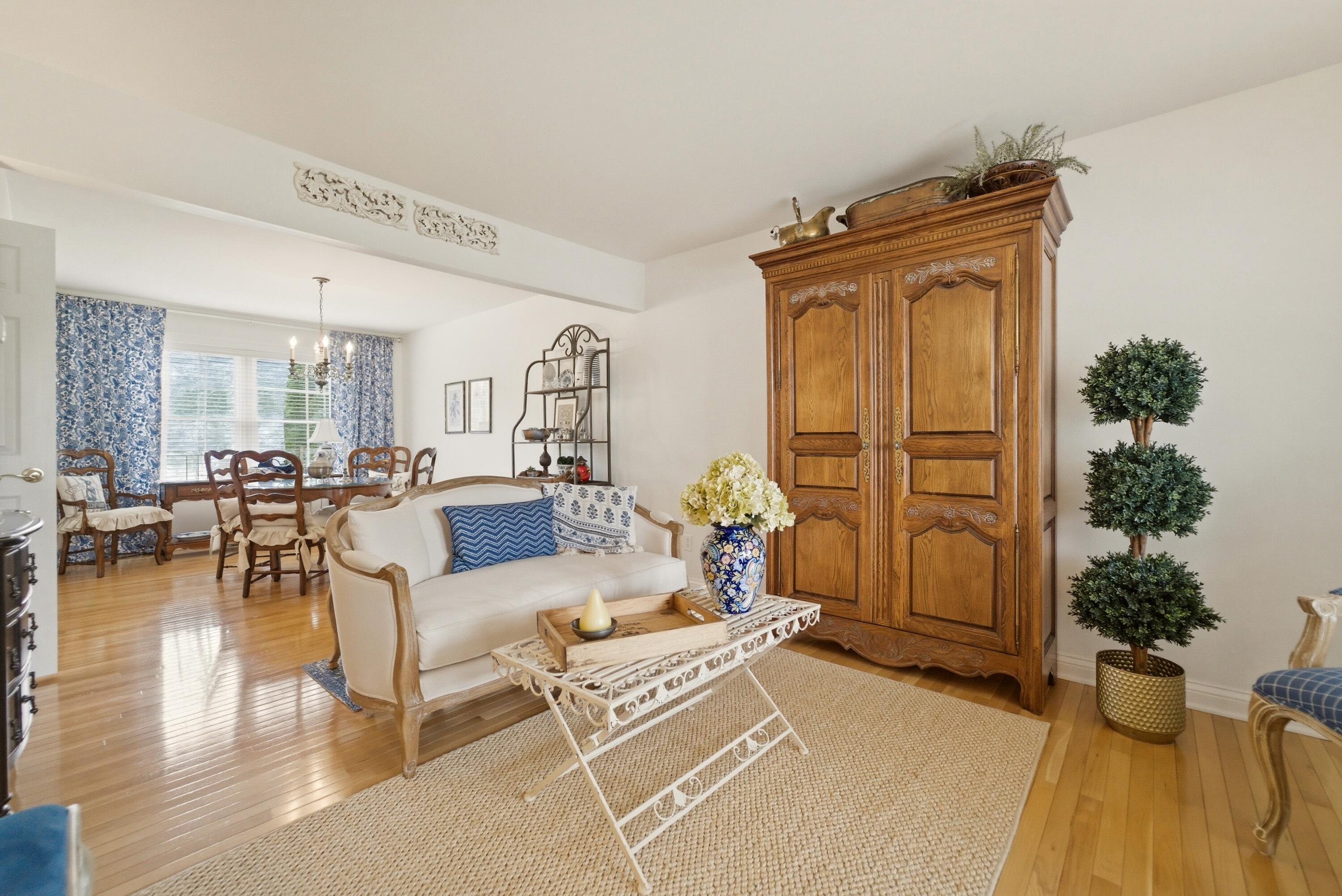 1205 Waterside Lane