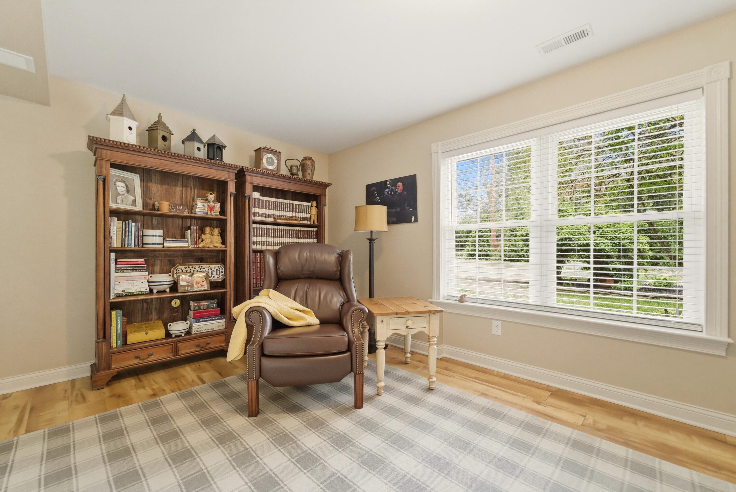 1205 Waterside Lane