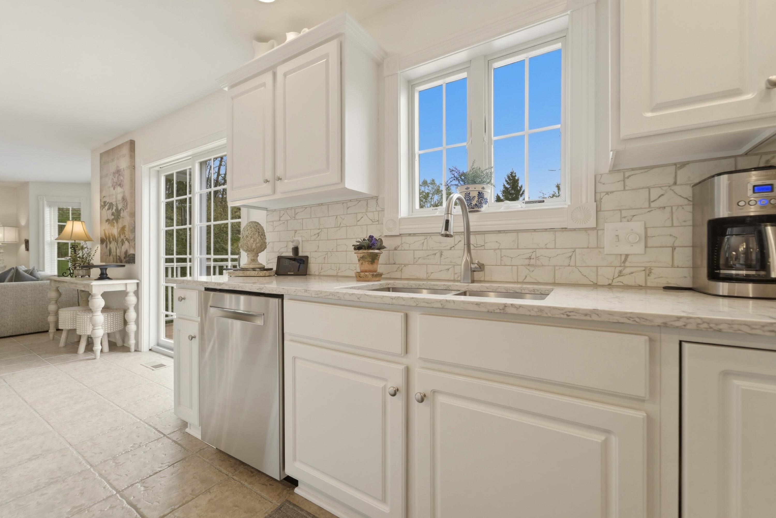 1205 Waterside Lane