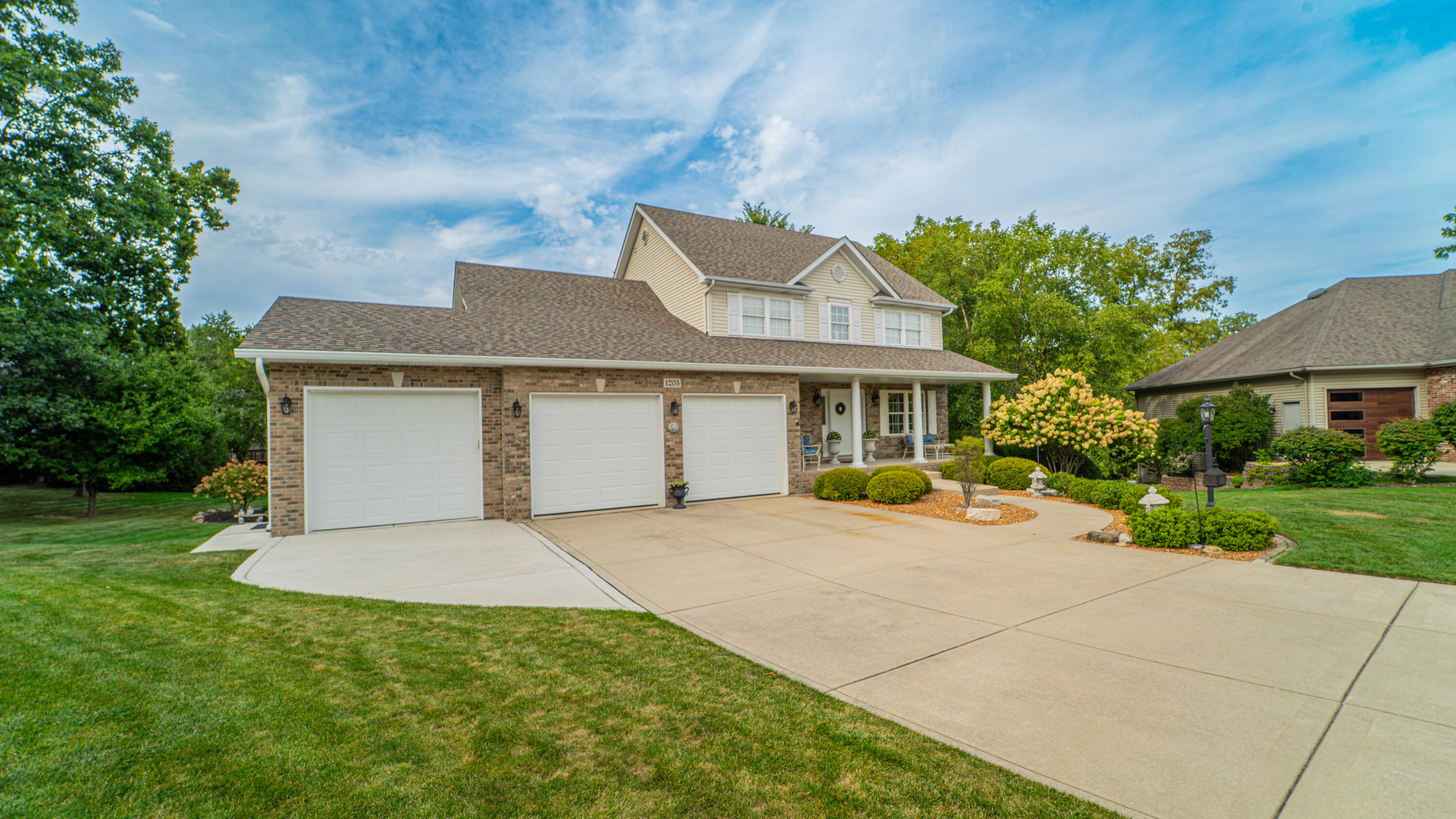 1205 Waterside Lane