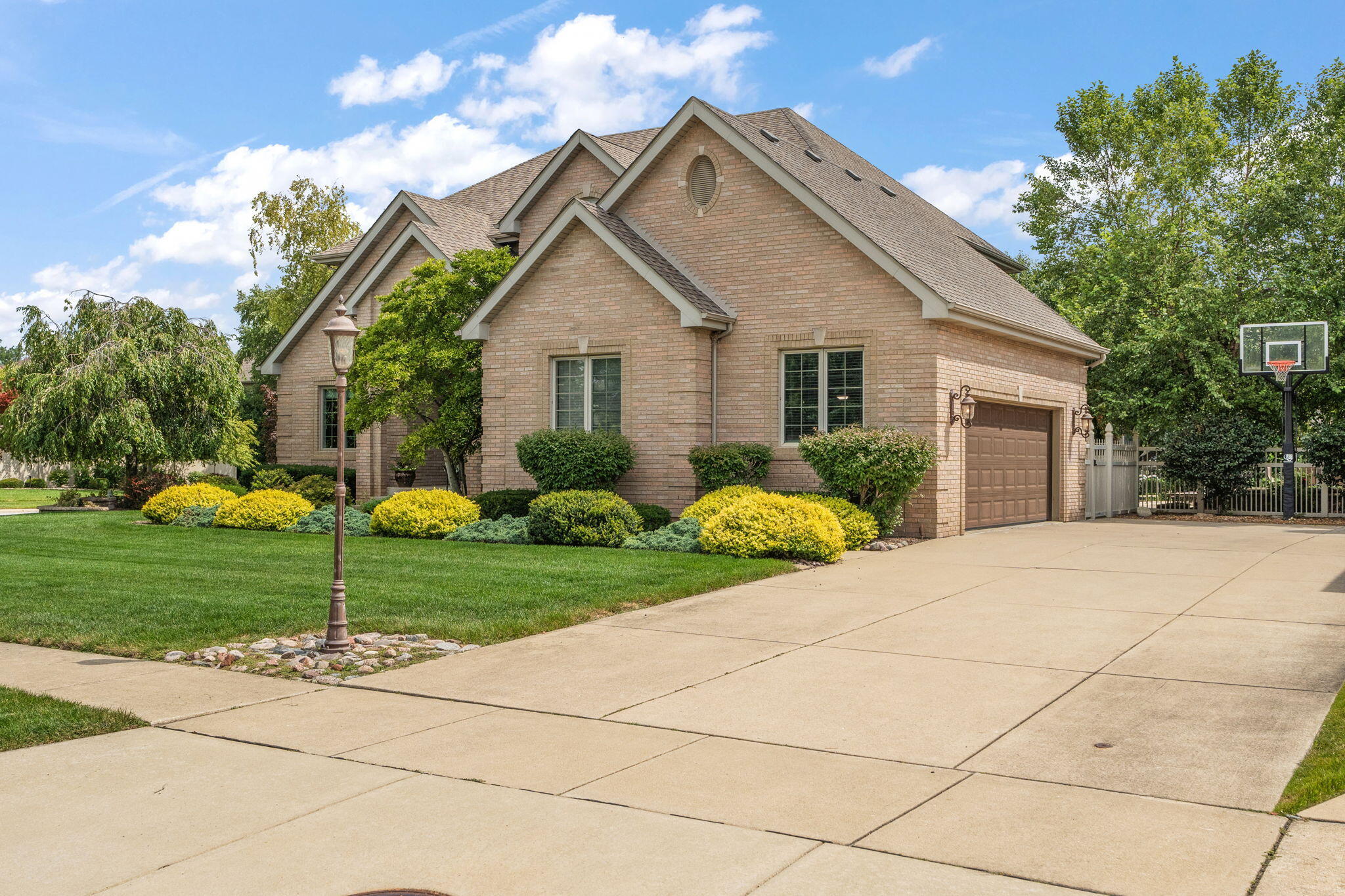 9917 Tanglewood Court