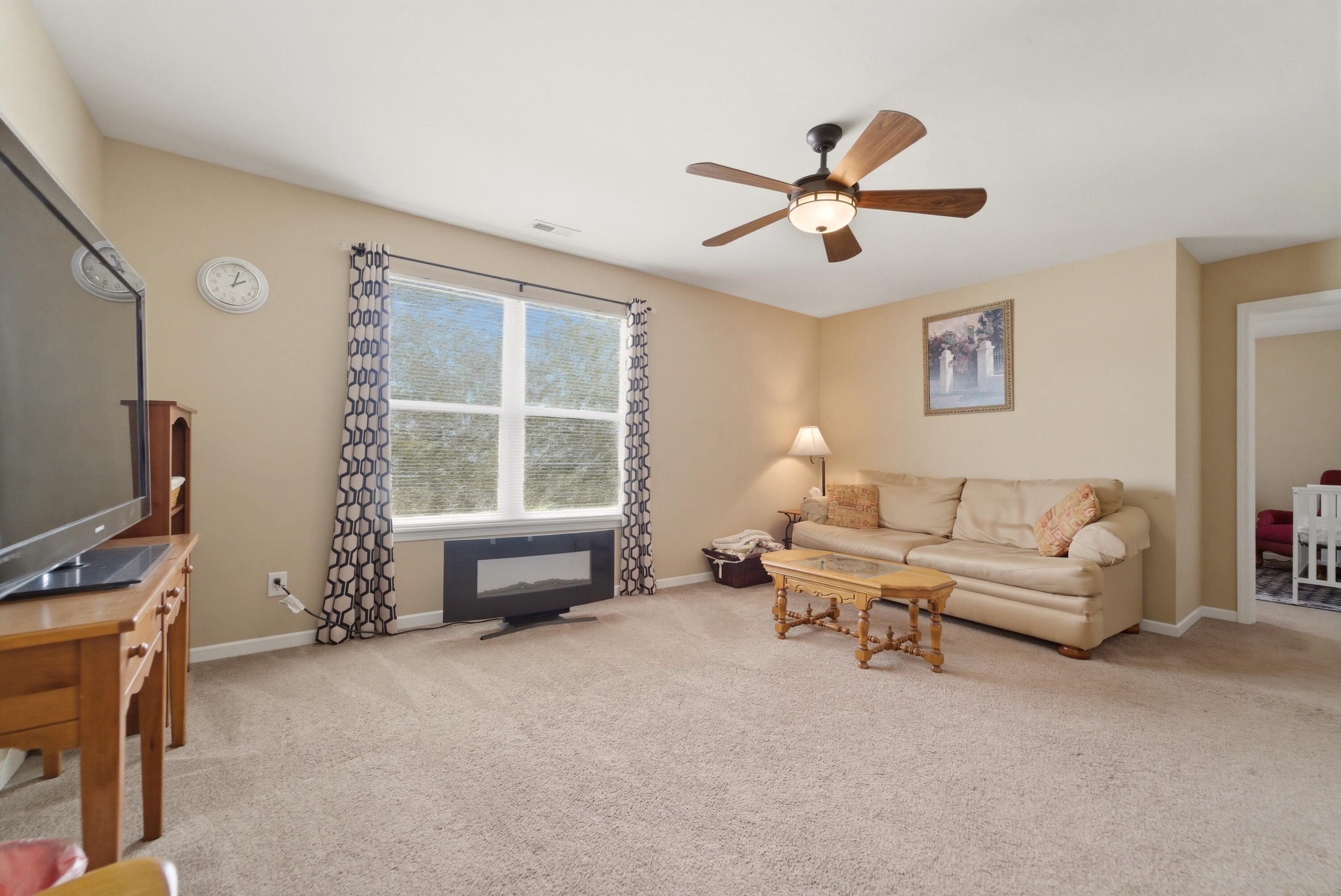 302 E 130th Lane