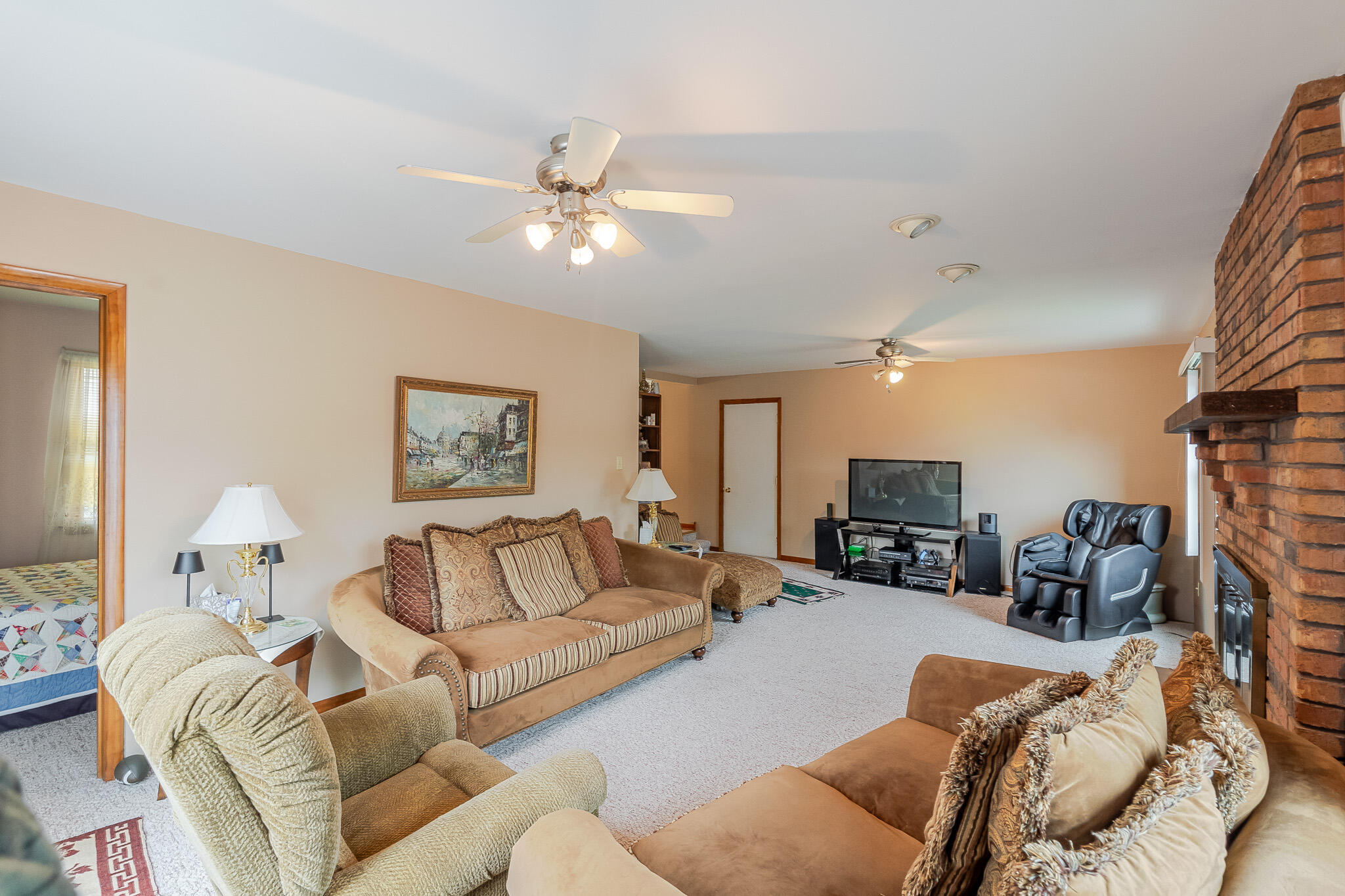1839 Bluebird Lane