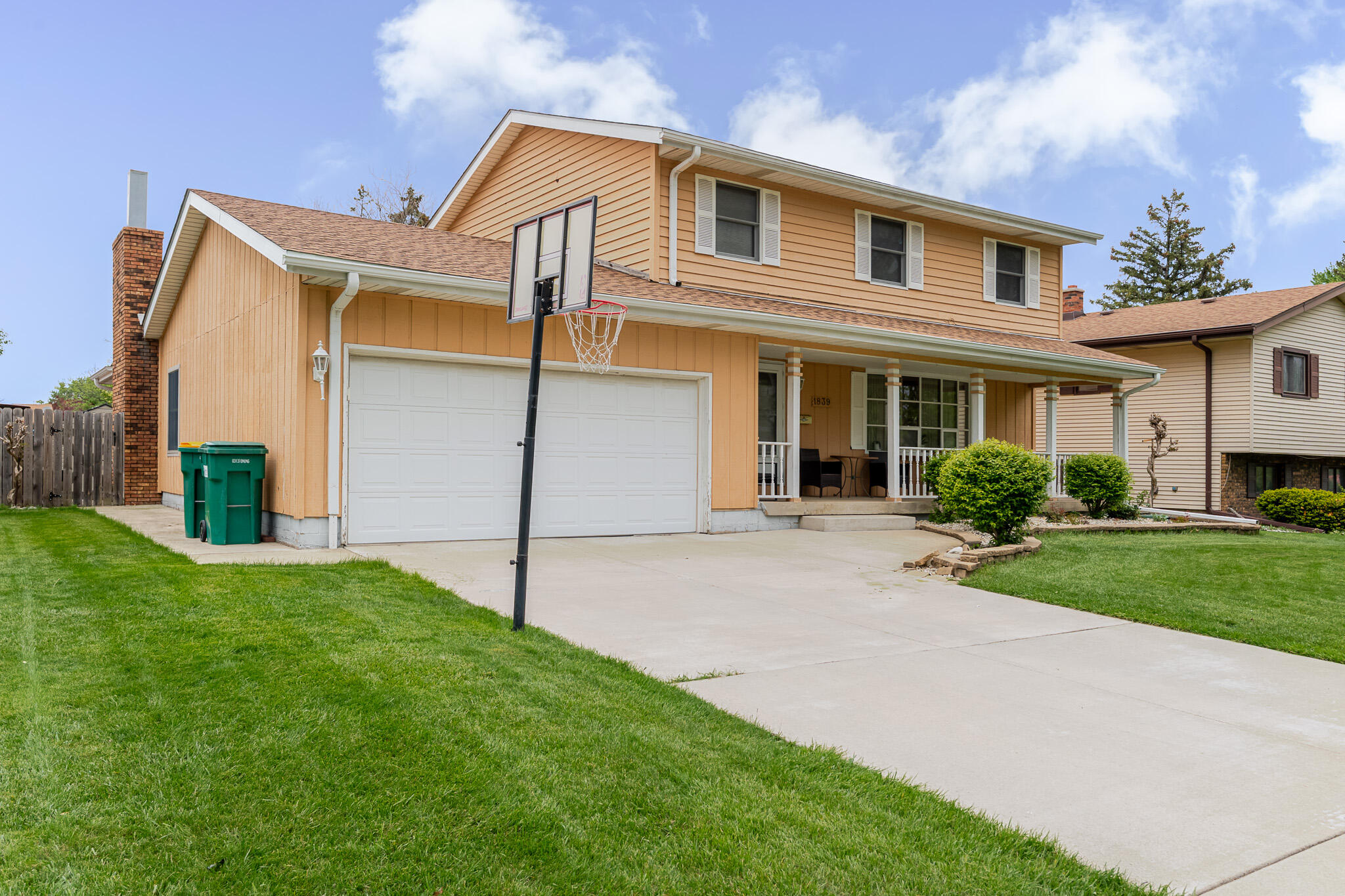 1839 Bluebird Lane