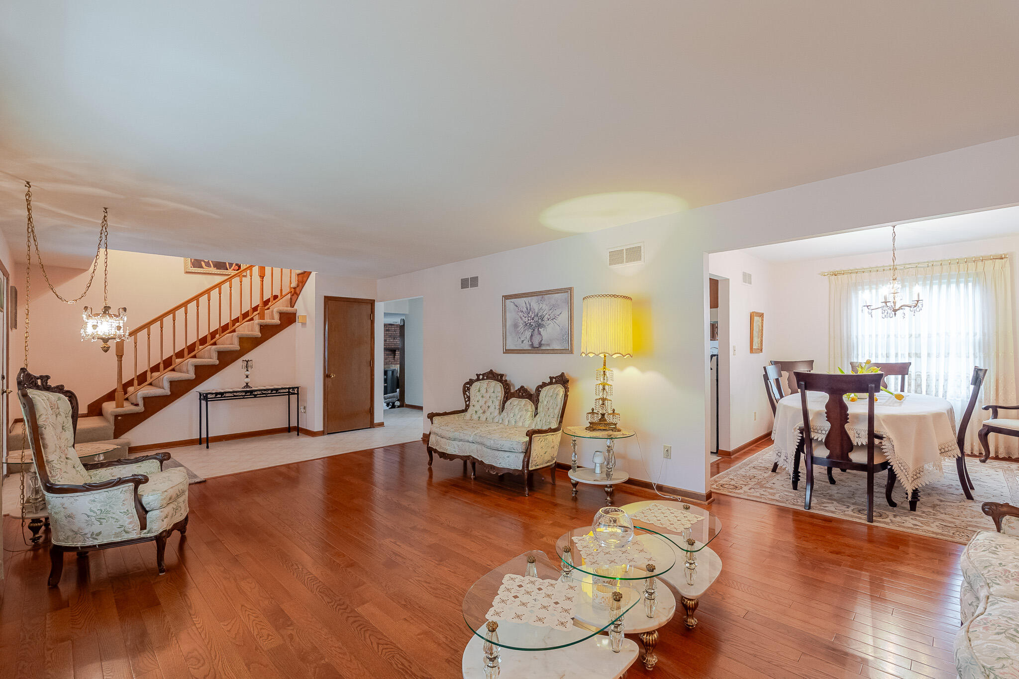 1839 Bluebird Lane