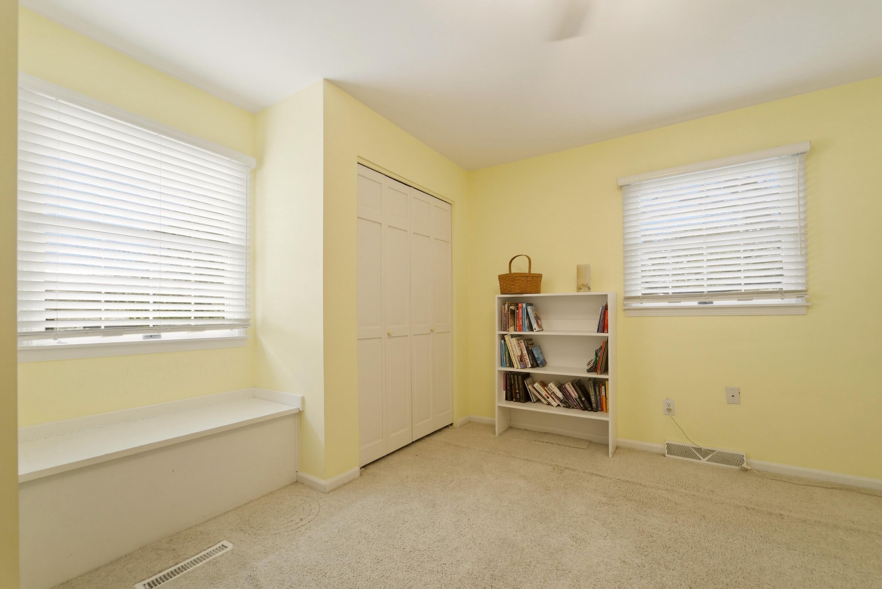 1029 Greenview Drive