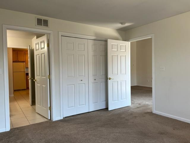 641 Cambridge Court Unit: 2b