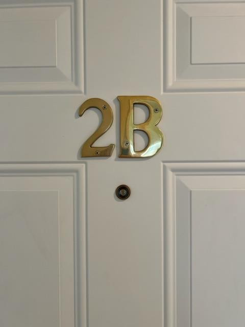 641 Cambridge Court Unit: 2b
