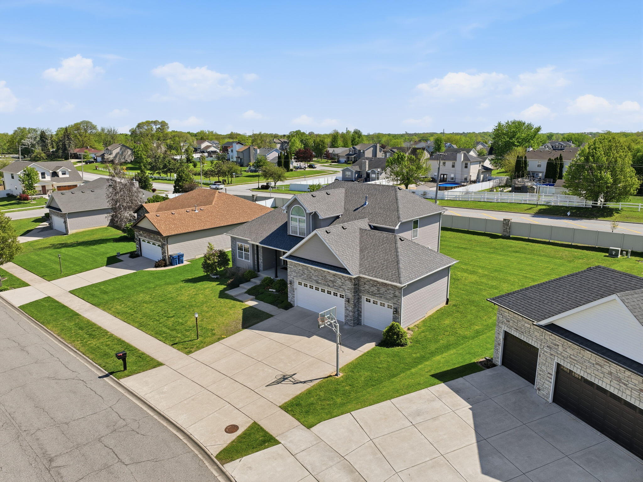 2527 Tate Drive