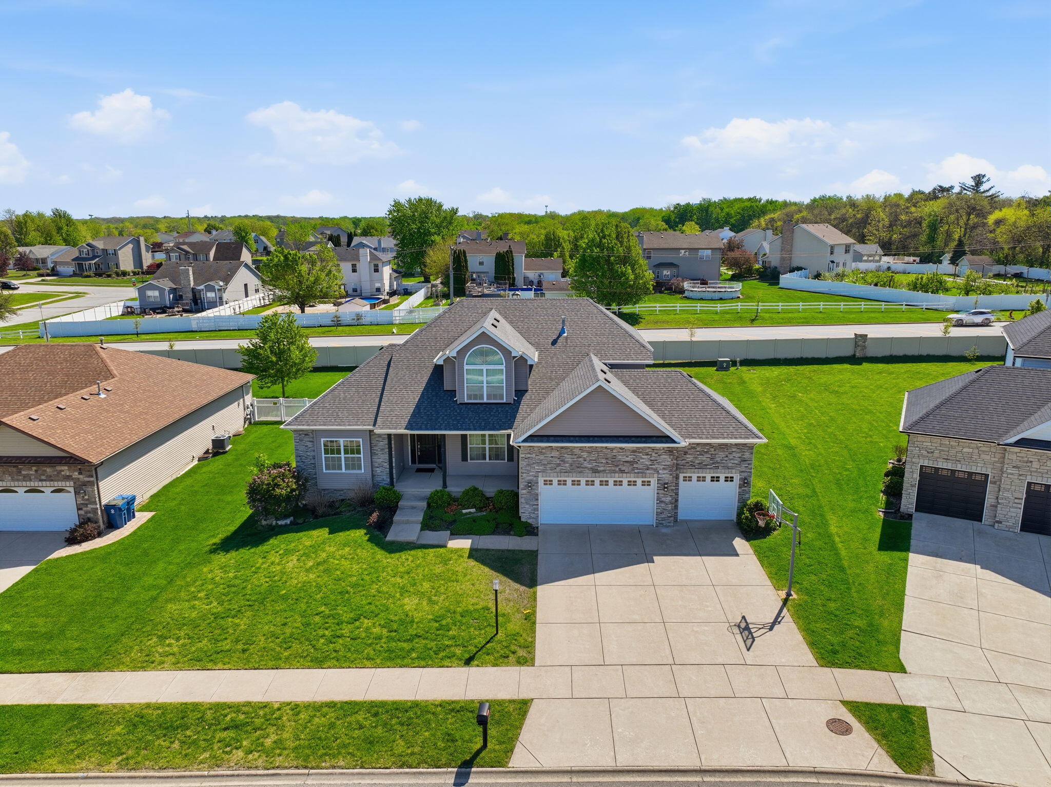 2527 Tate Drive