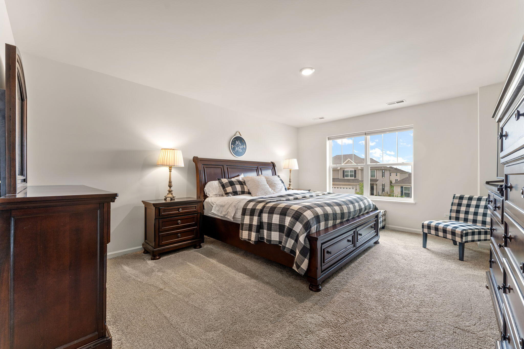 1835 E 110th Place