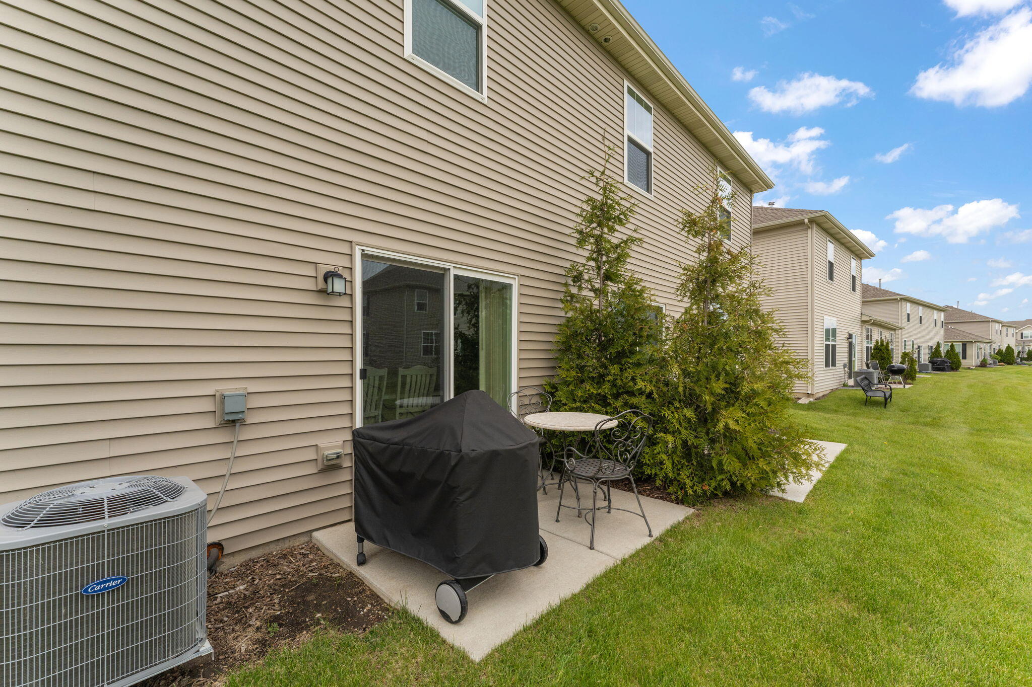 1835 E 110th Place