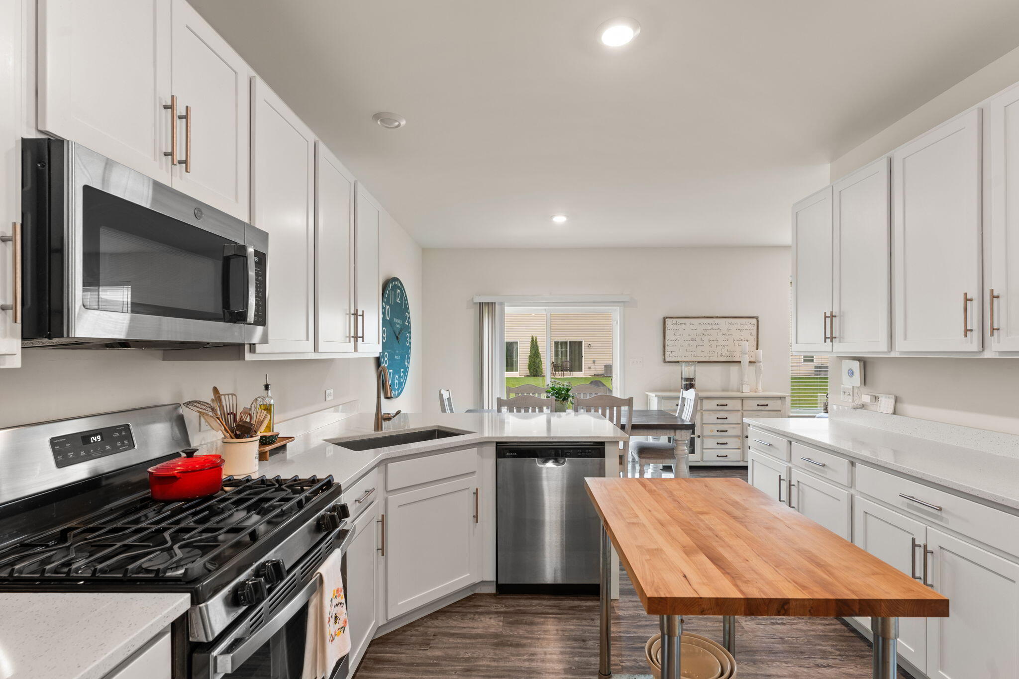 1835 E 110th Place