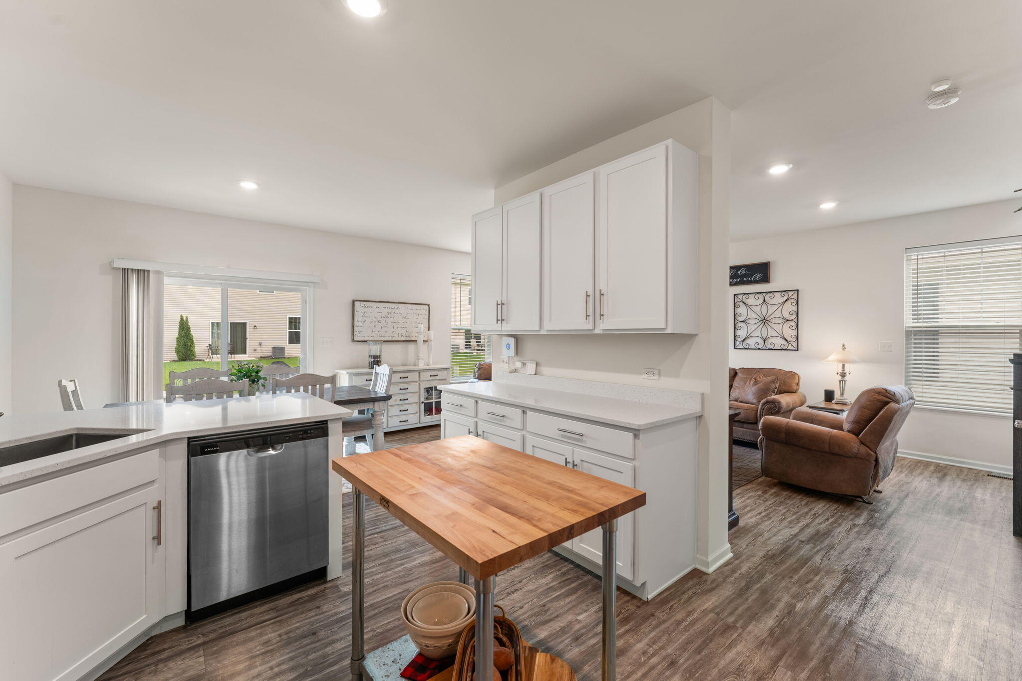 1835 E 110th Place