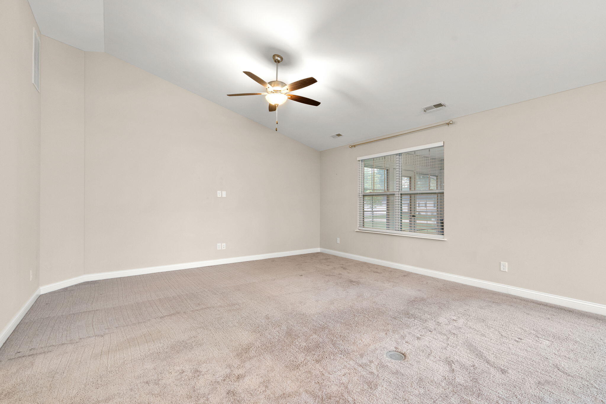 14082 Breakwater Lane
