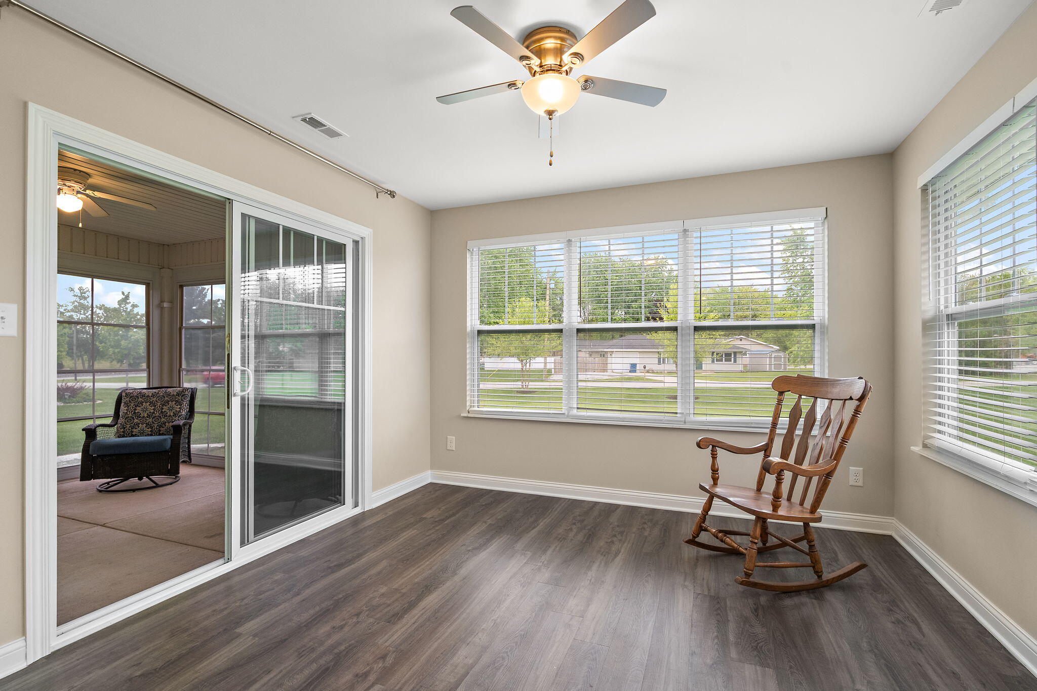 14082 Breakwater Lane