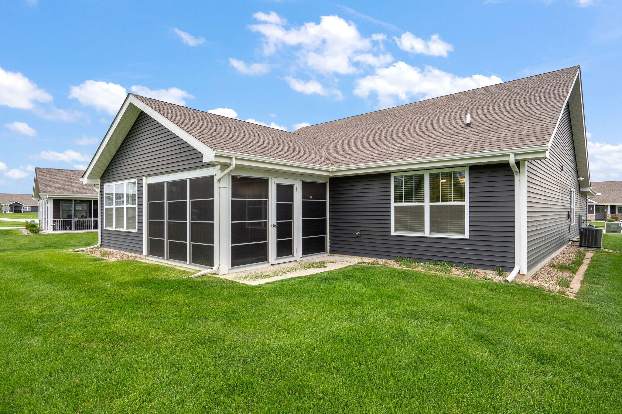 14082 Breakwater Lane