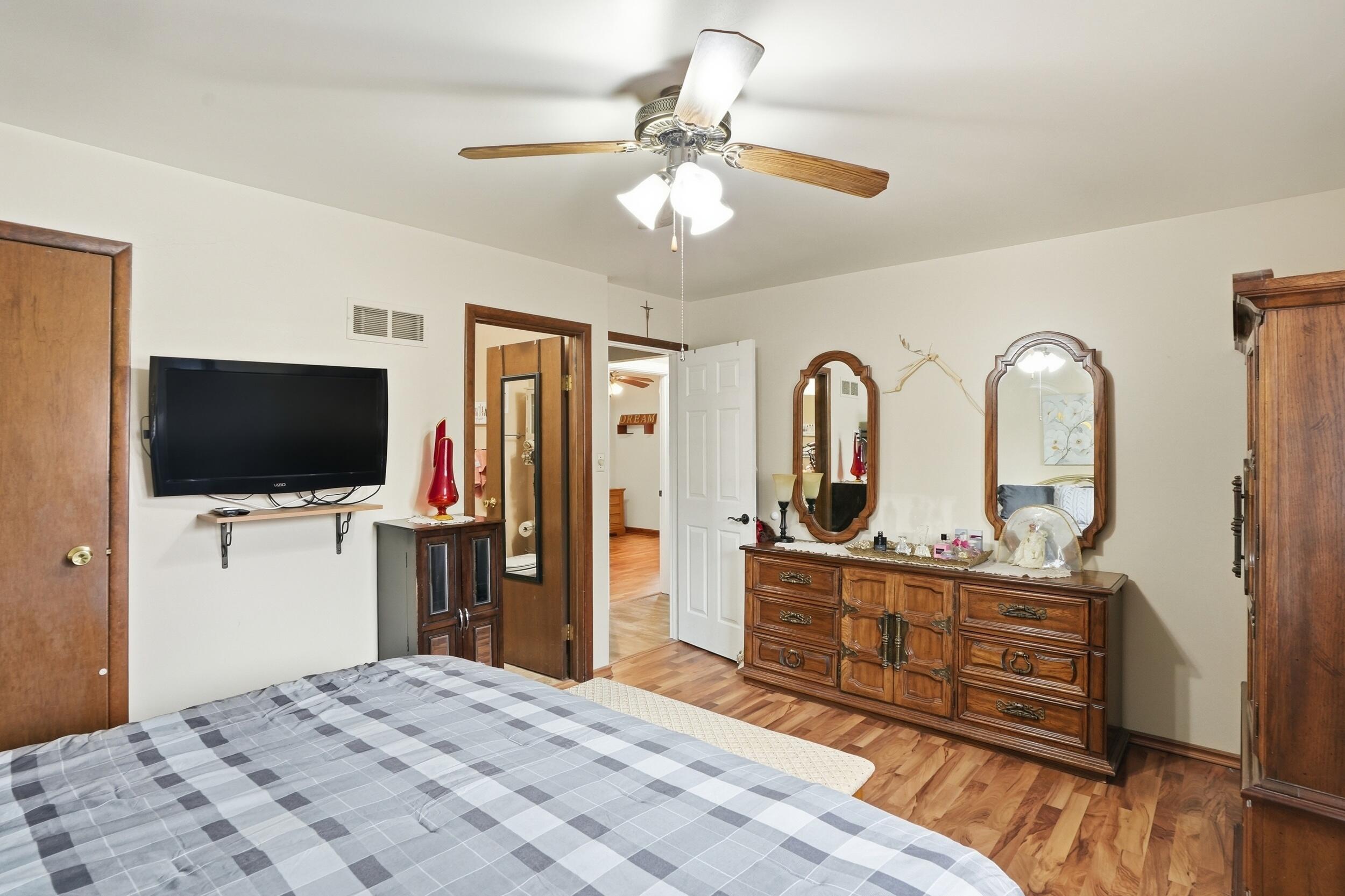 2232 Normandy Road
