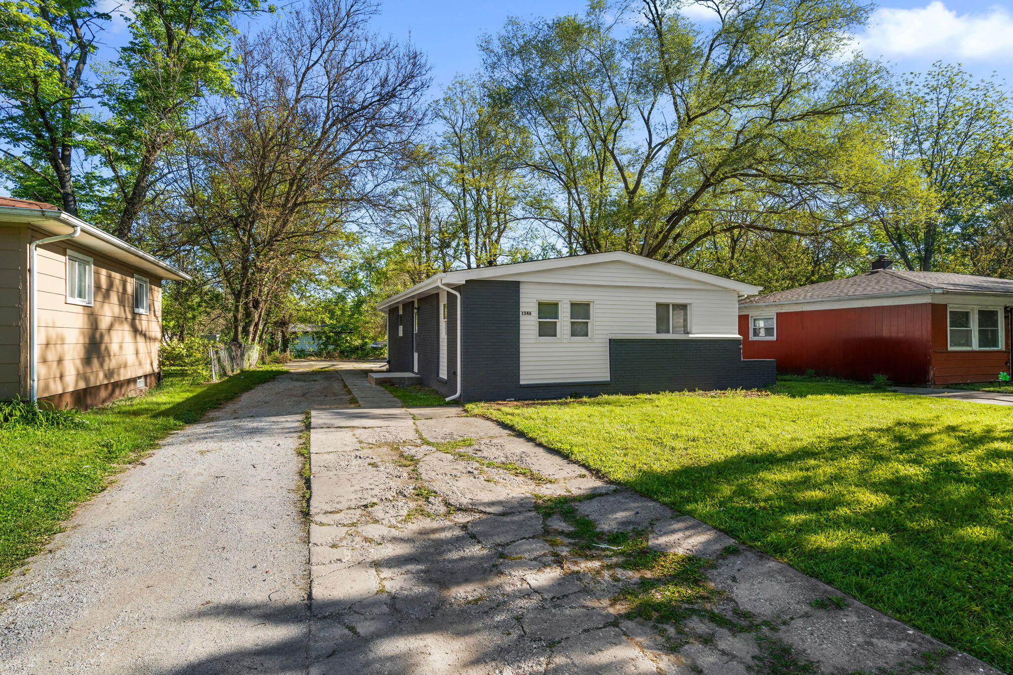 1346 E 50th Court